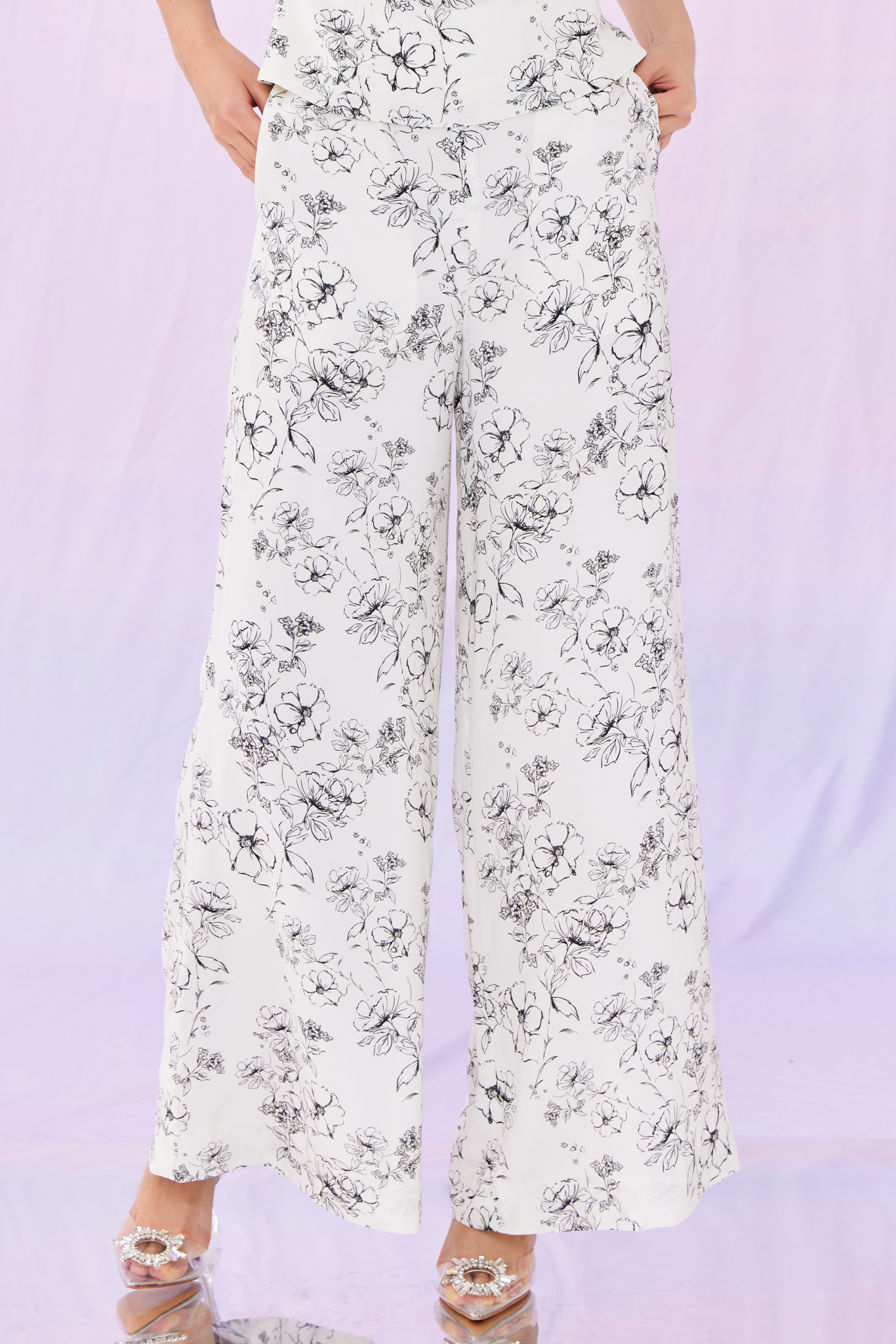 Gaile Black Flower Print Long Pants