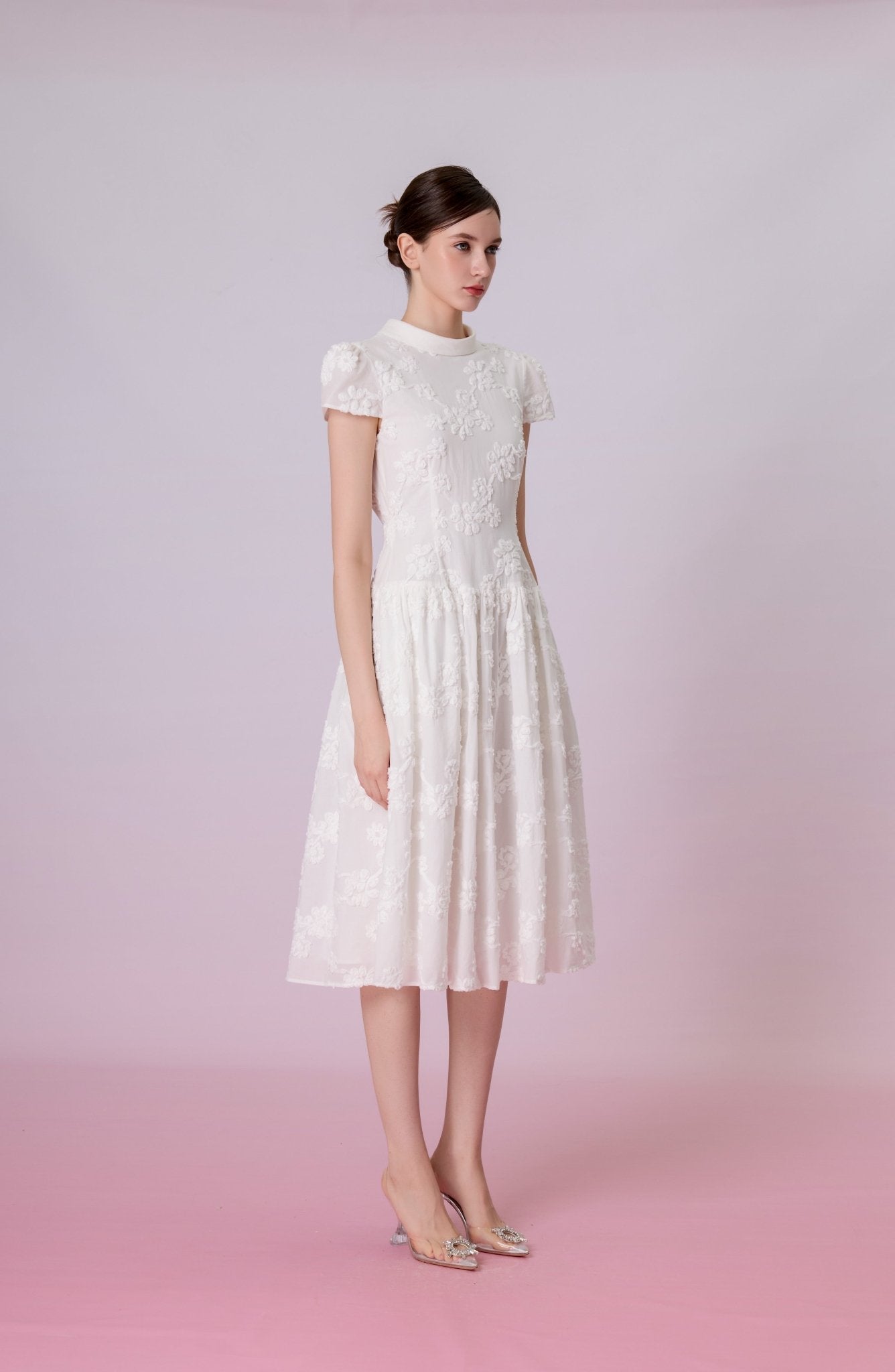 Kaia White 3D Floral Mock-Neck Dress - Nimisski