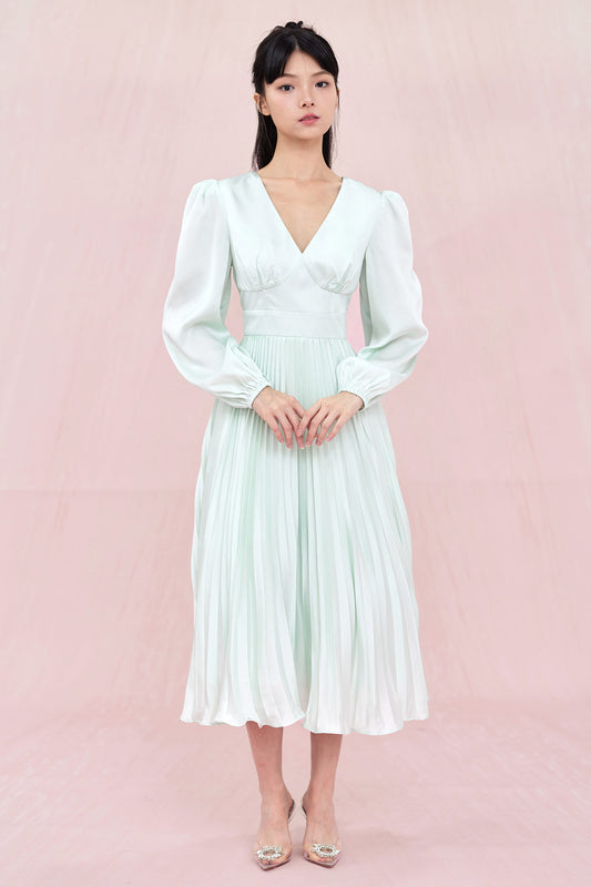 Cendrillon Green Pleated Dress
