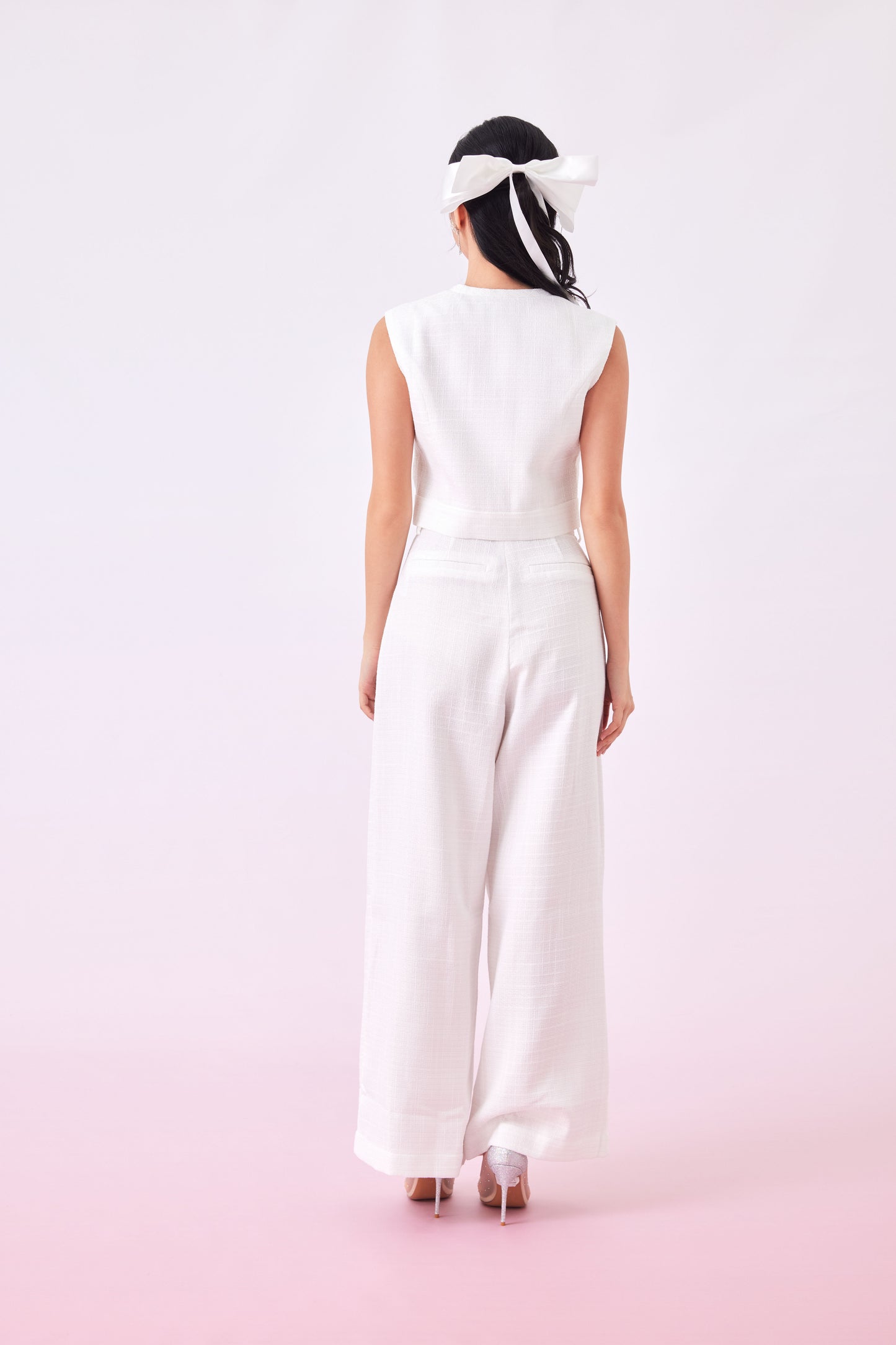 Gavryla White Sleeveless Tweed Top
