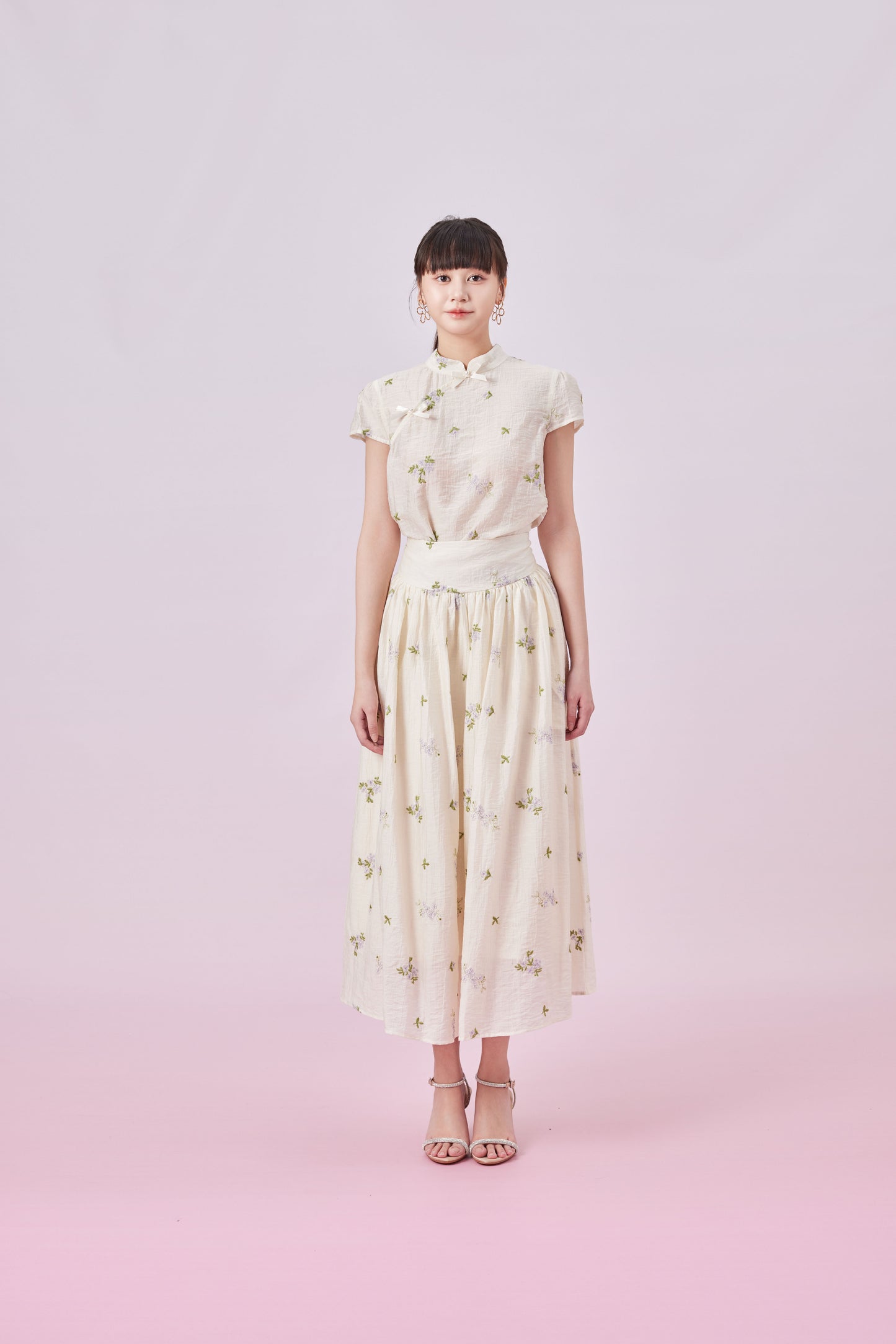 Giordana Purple Floral Emboss Cream Mandarin Collar Top