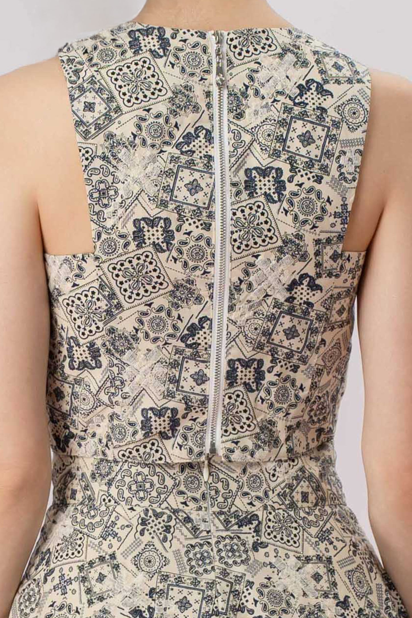 Geah Navy Print In White Sleeveless Top