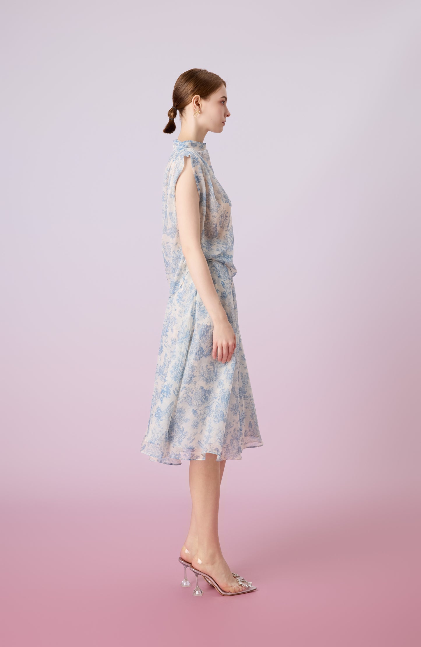 Jacalin Blue Print In White Sleeveless Top