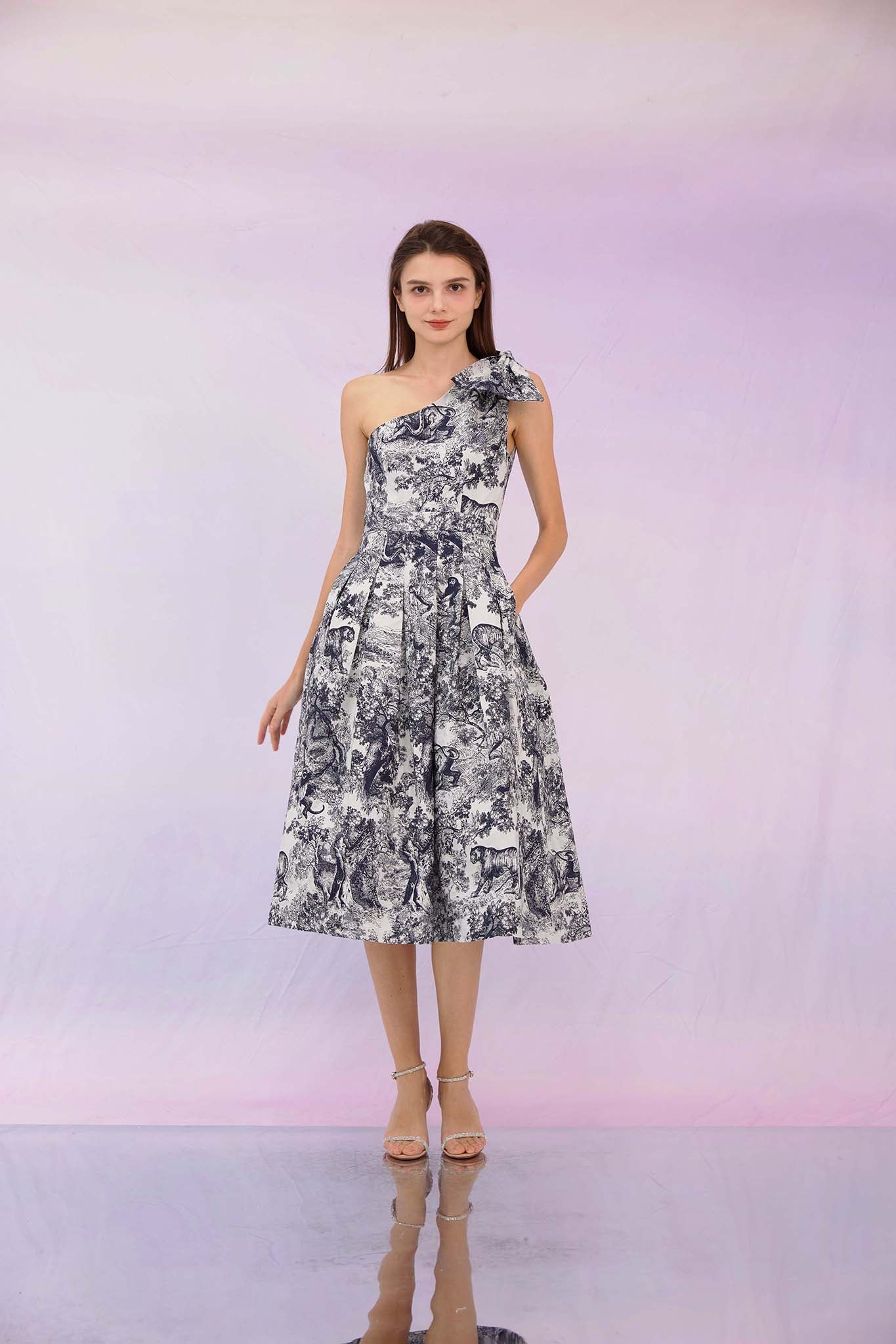 Gwenette Navy Animal Print White Dress