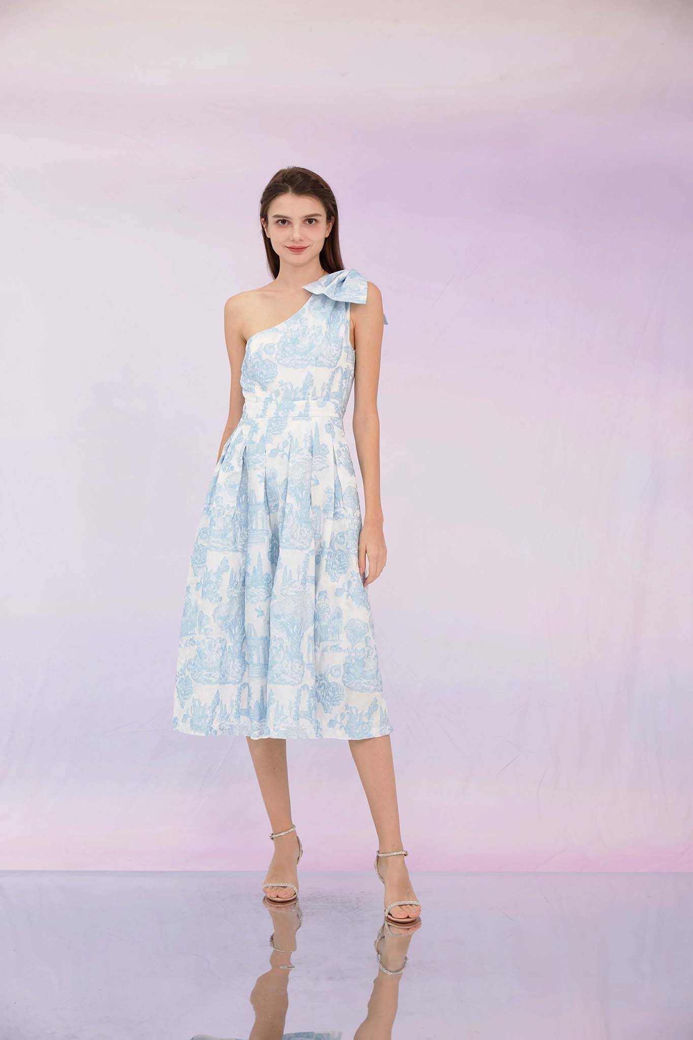 Gwenette Light Blue Embroidery White Dress