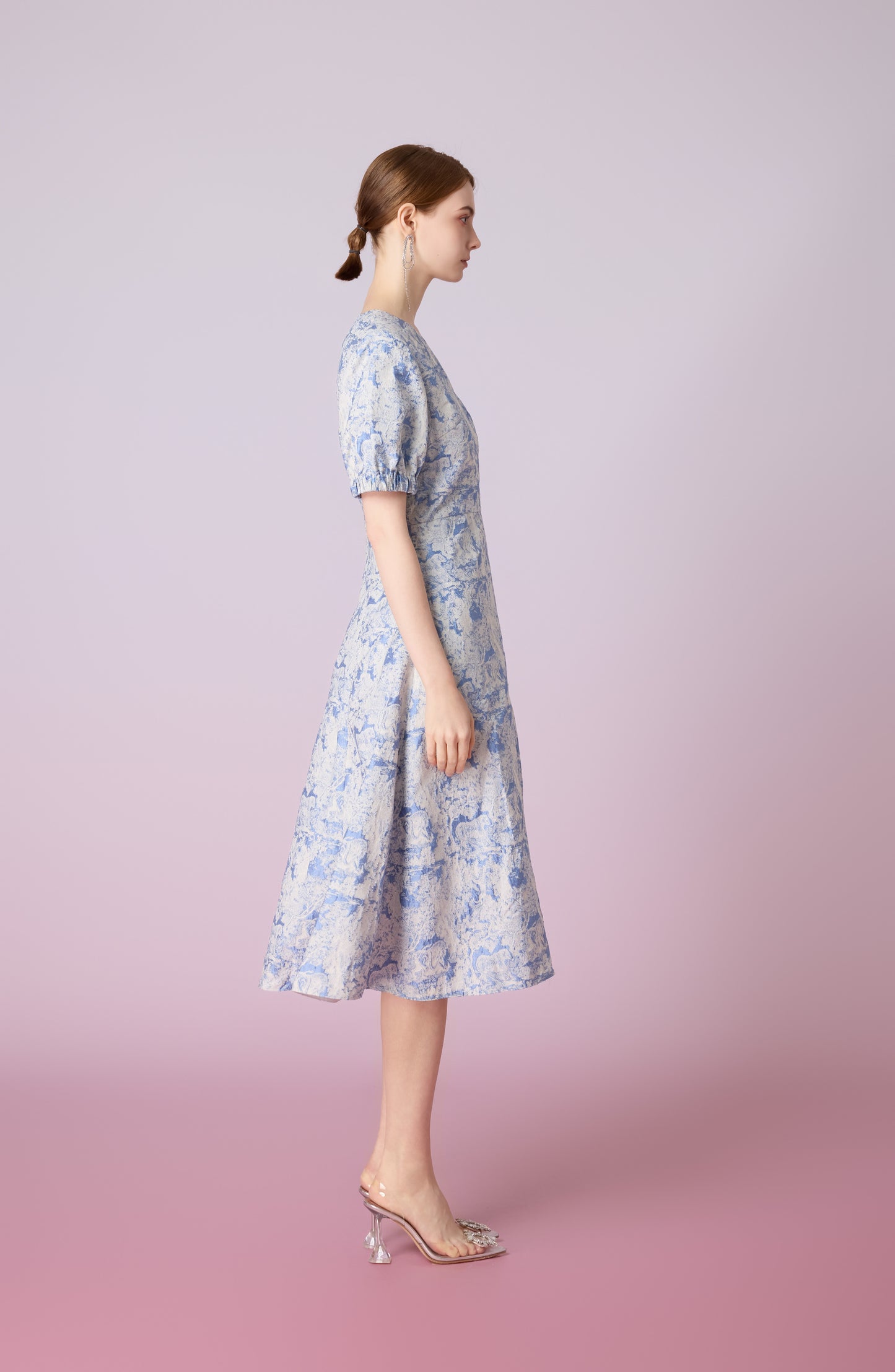 Joleen White Animal Print In Blue Midi Dress