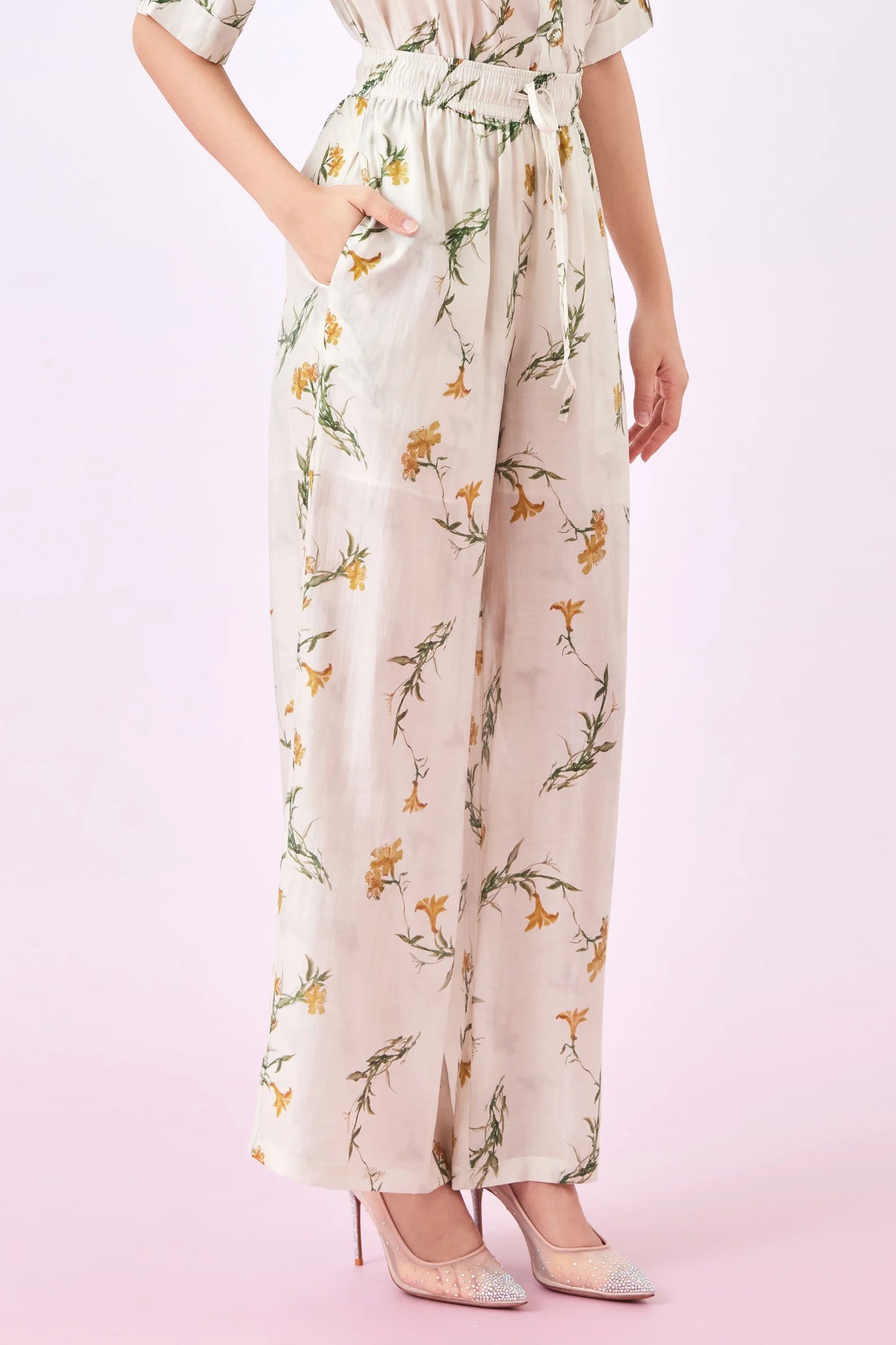 Geiliya Yellow Floral Loose Fit Pant