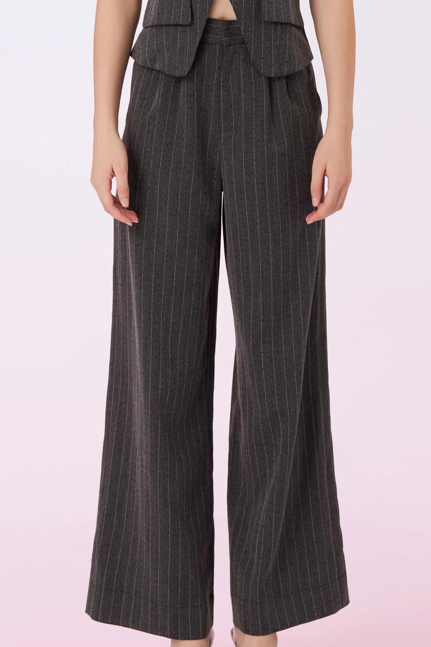Chantarai Dark Grey Wide Pants