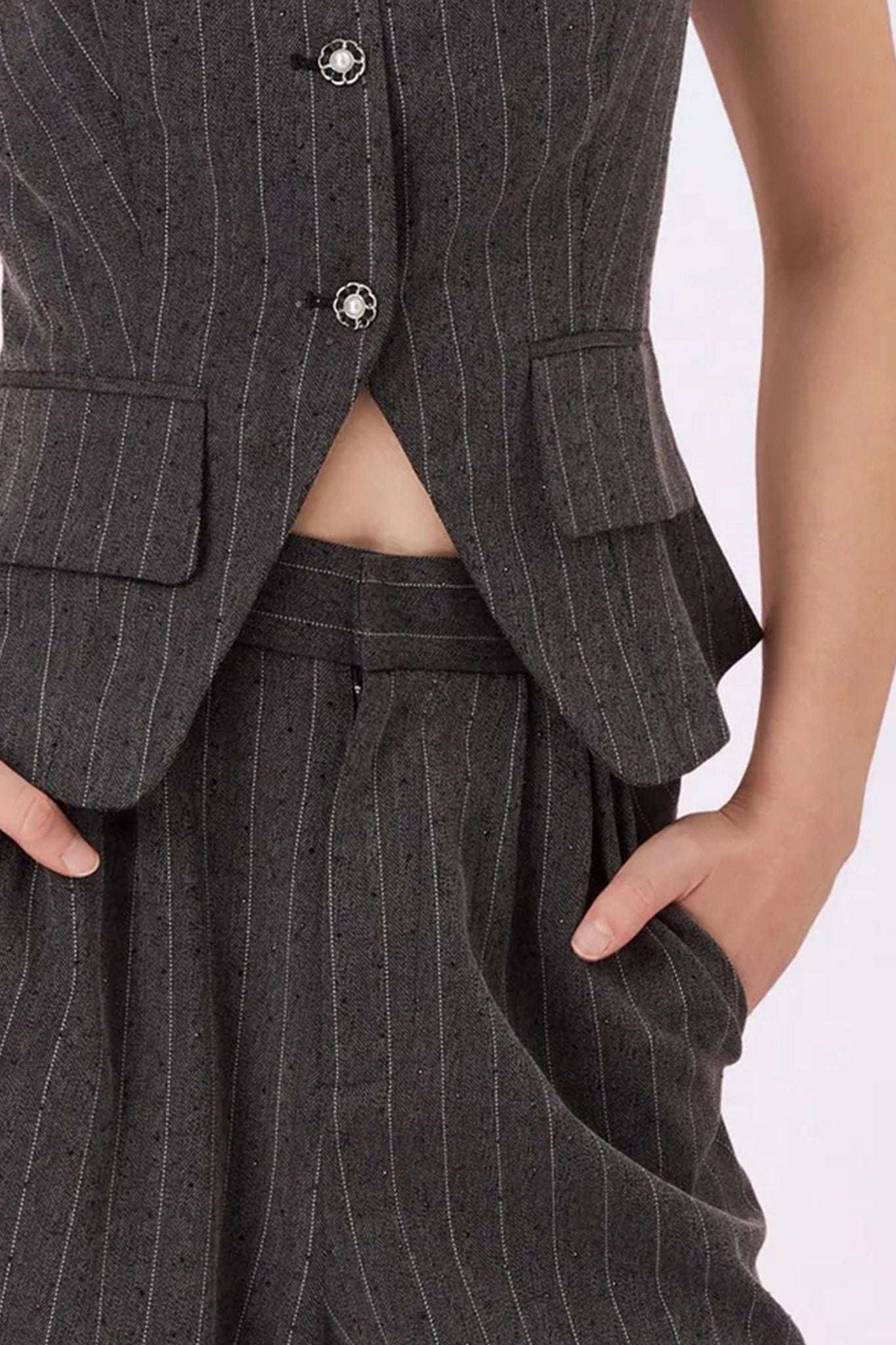 Chantarai Dark Grey Wide Pants - Nimisski