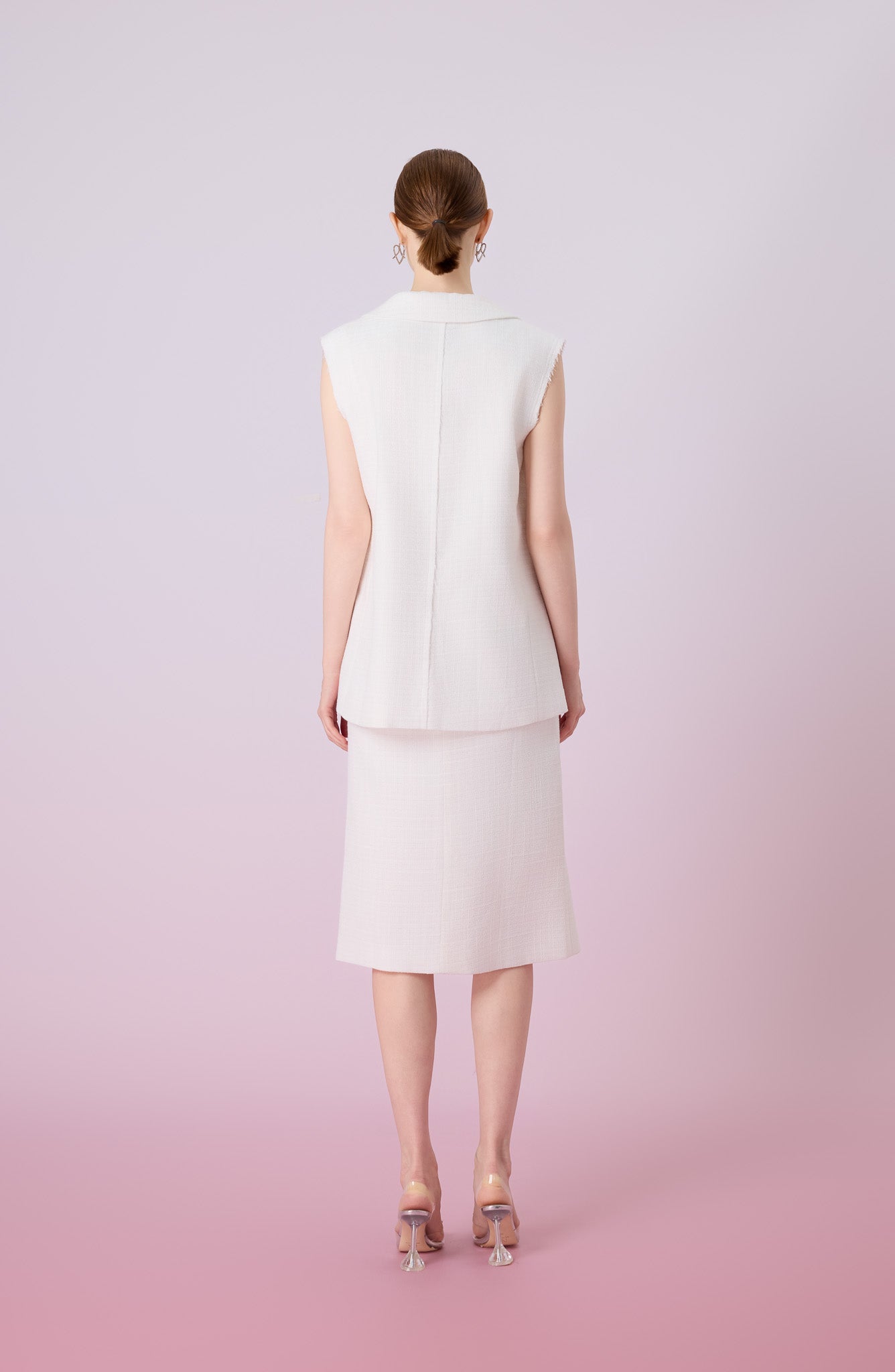 Jacqlyn White Tweed Sleeveless Blazer