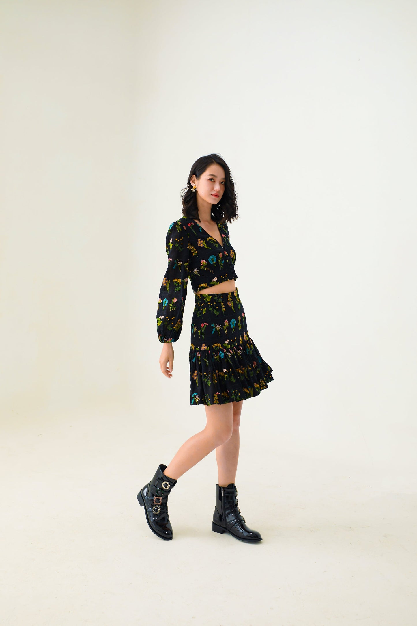 Estela Black Floral Embroidery Top