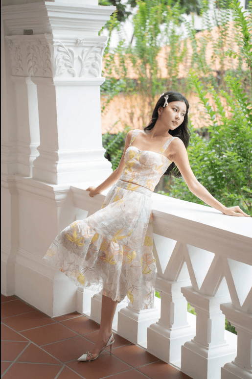 Radiate Elegance: Bridal Dresses That Make You the Star of Your Wedding in Singapore - Nimisski