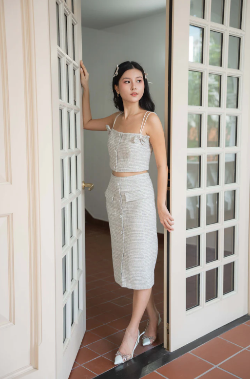 Empower Your Style: High-End Fashion for the Independent Woman in Singapore