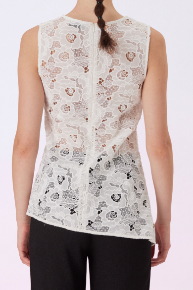 Gena White Rose Lace Sleeveless Top