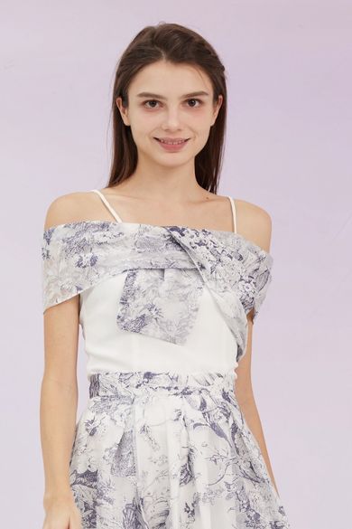 Grazia White With Blue Print Top