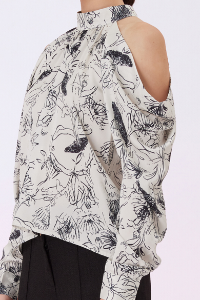 Gwendolynne Black Print In White Cold Shoulder Top