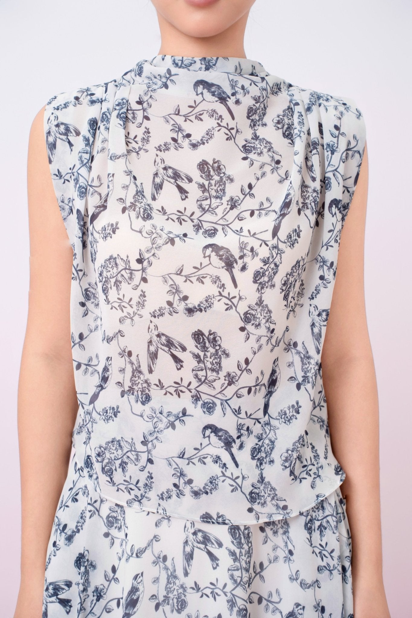 Jacalin Blue Birds Print In Dove White Sleeveless Top - Nimisski
