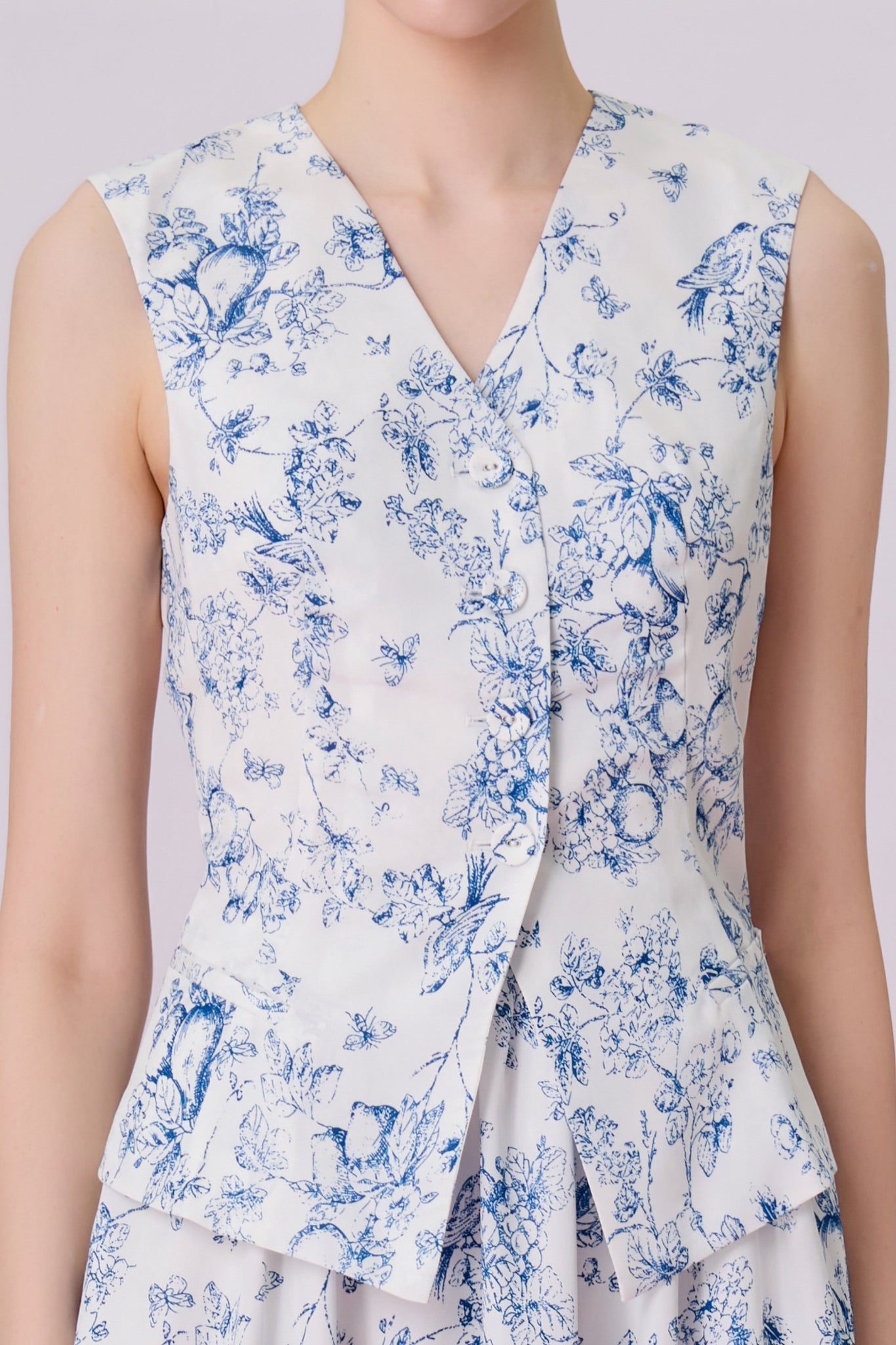 Jaculine Blue Print In White Vest