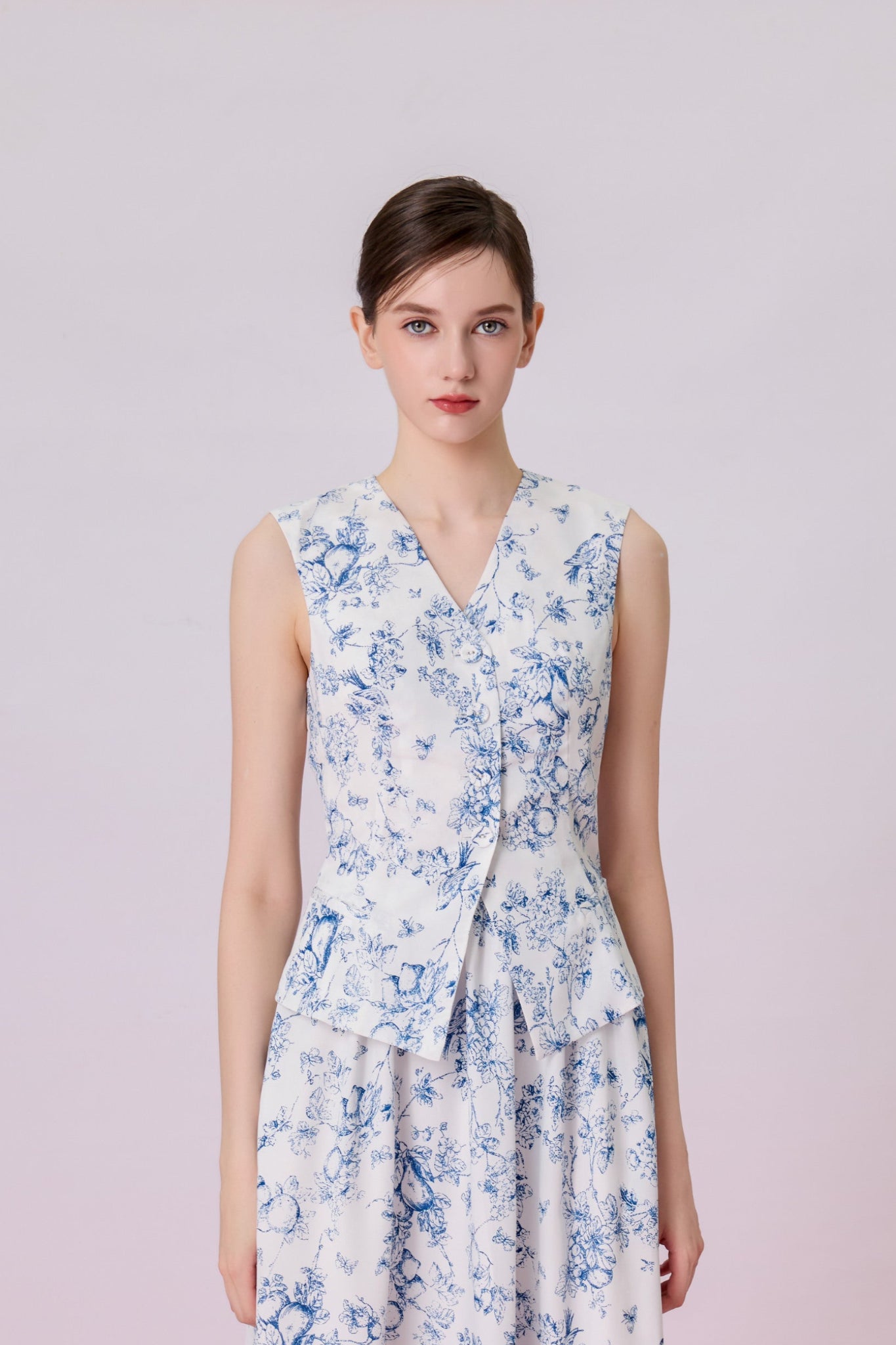 Jaculine Blue Print In White Vest - Nimisski