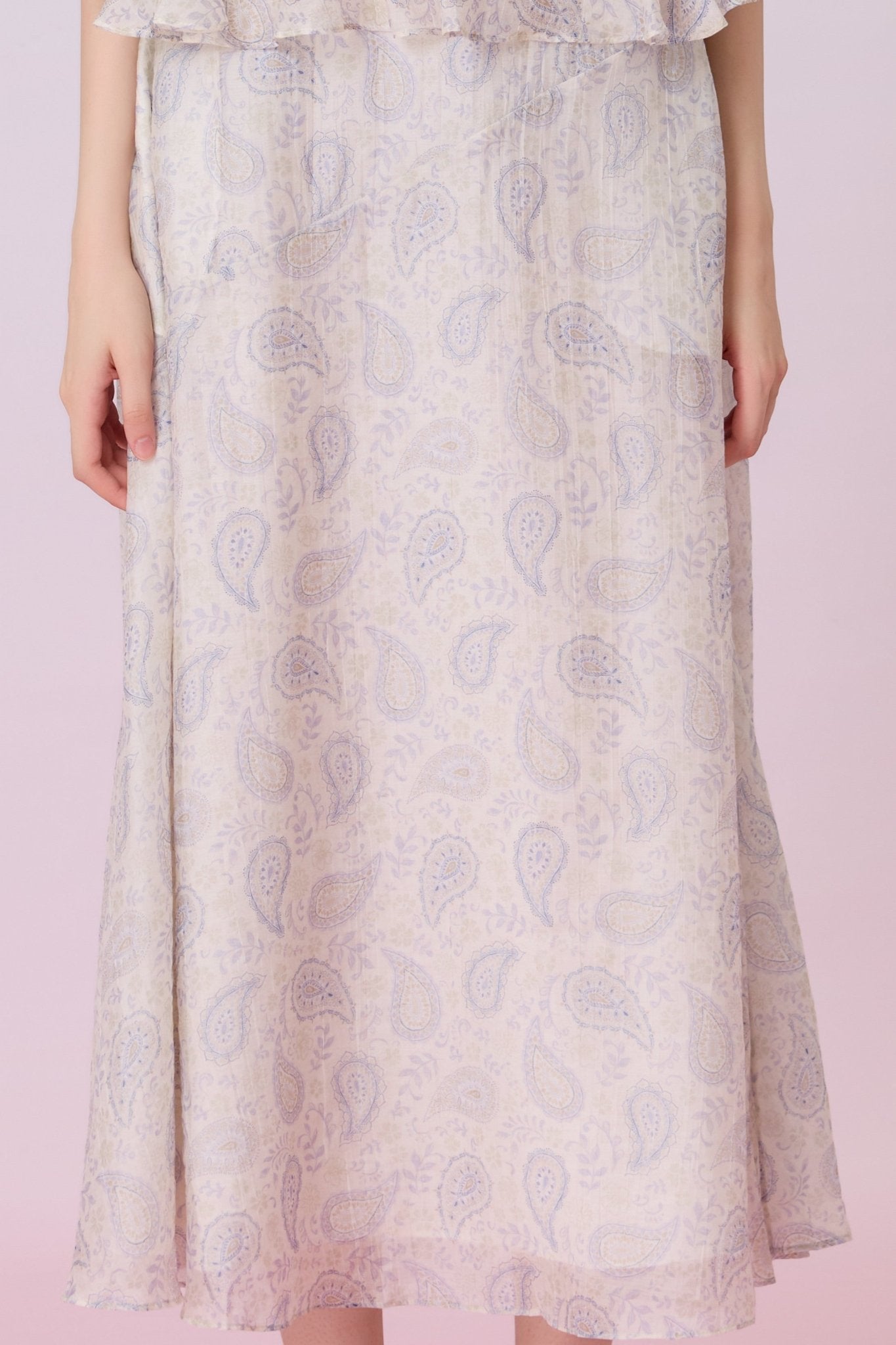 Kyleigh Light Blue Paisley Print In White A-line Maxi Skirt - Nimisski