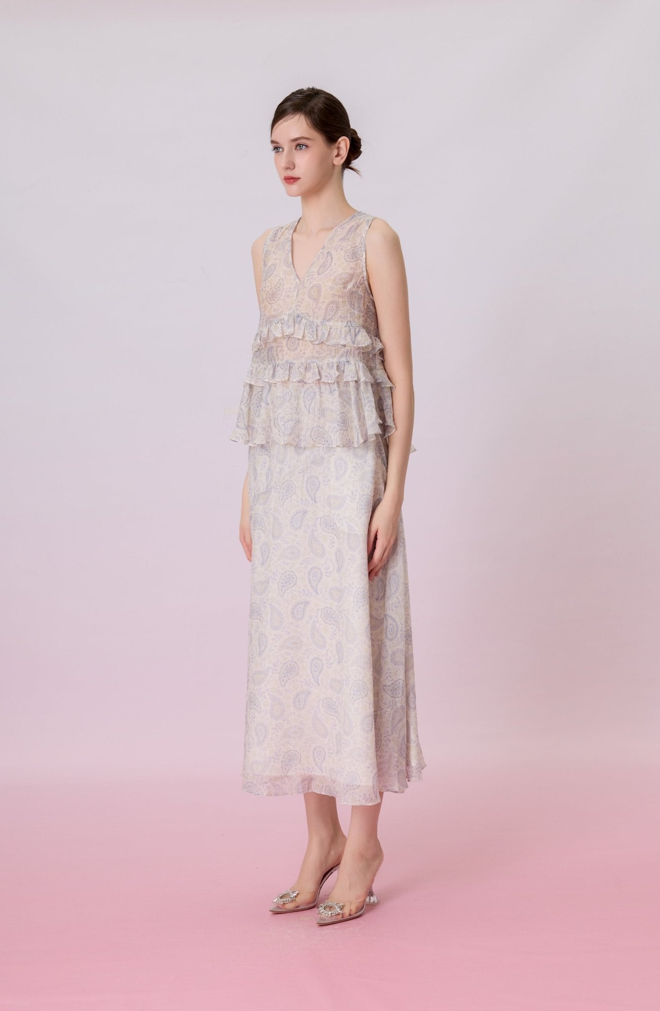 Kyleigh Light Blue Paisley Print In White A-line Maxi Skirt - Nimisski