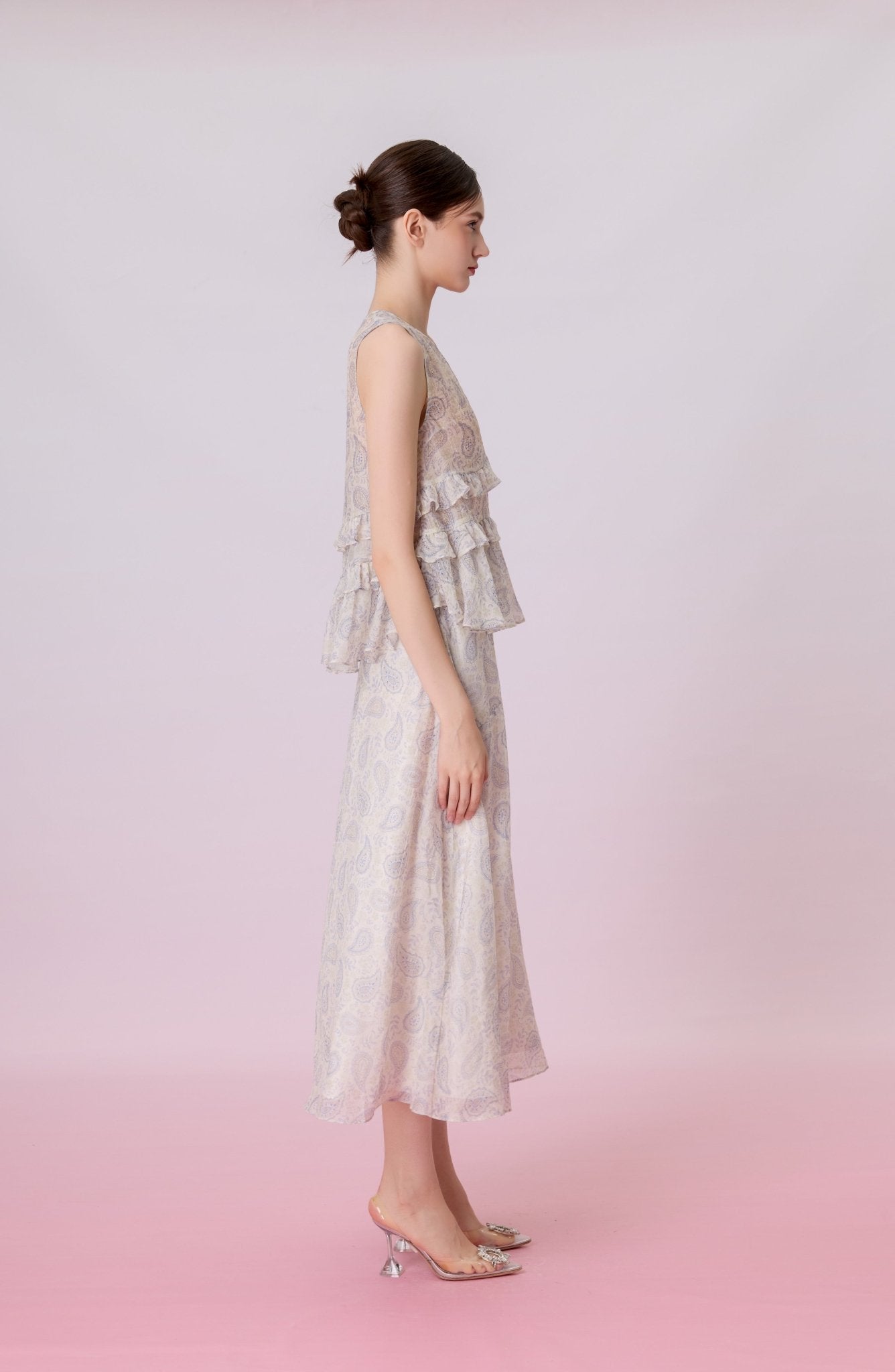 Kyleigh Light Blue Paisley Print In White A-line Maxi Skirt - Nimisski