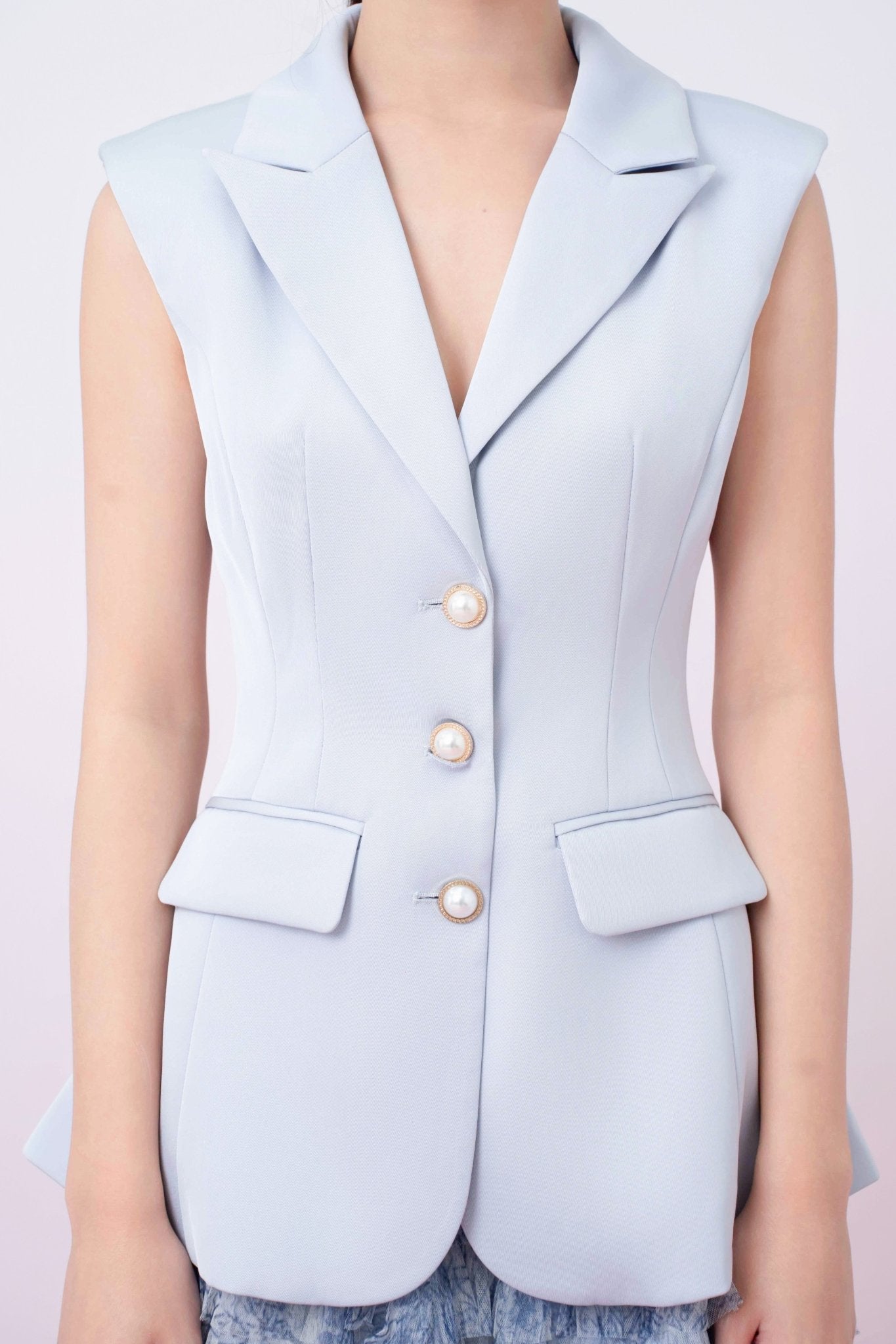 Emmalyn Lavender 3 Buttons Sleeveless Jacket - Nimisski