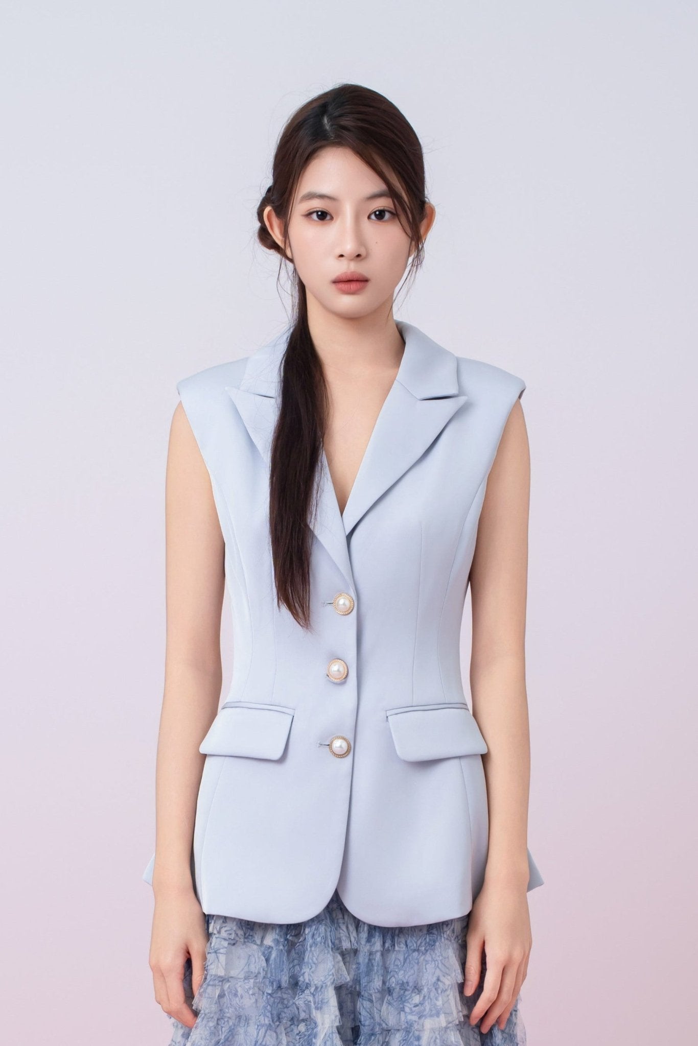 Emmalyn Lavender 3 Buttons Sleeveless Jacket - Nimisski