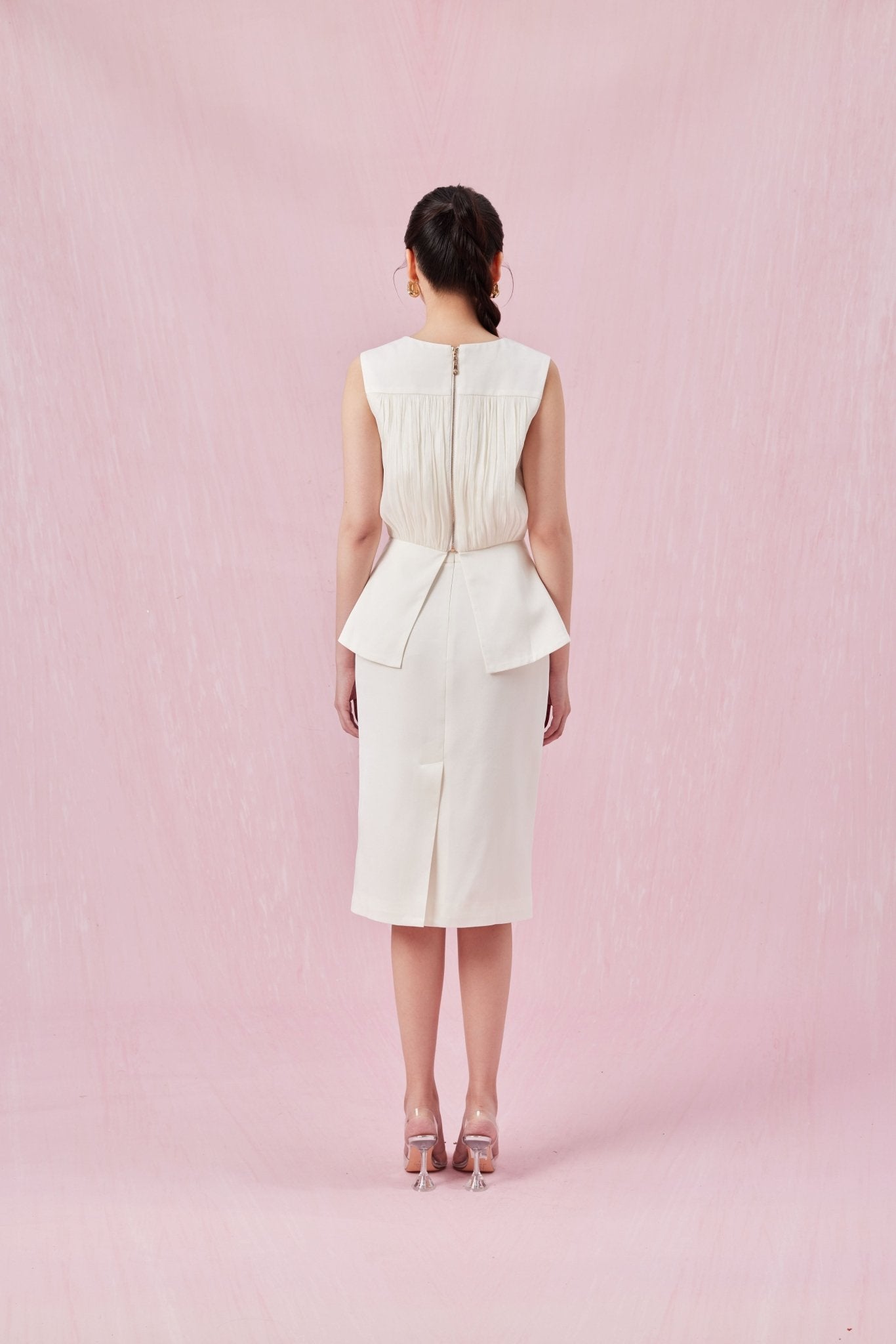 Chantea Cream V - Neck Sleeveless Top - Nimisski