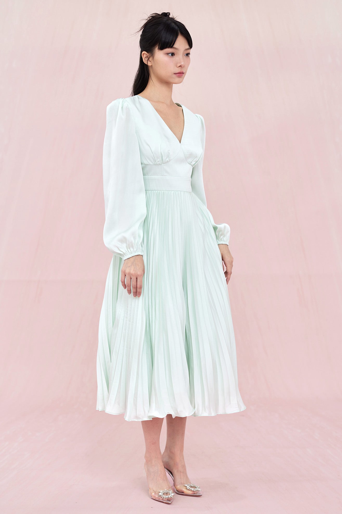 Cendrillon Green Pleated Dress