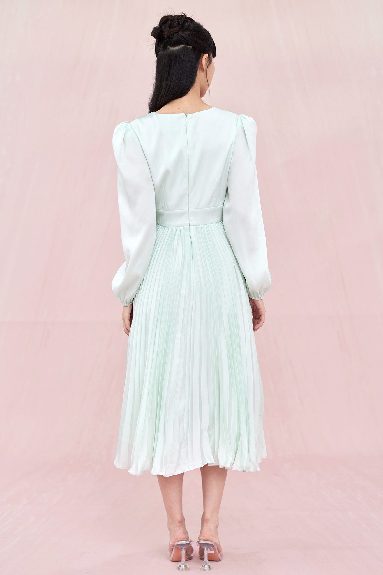 Cendrillon Green Pleated Dress