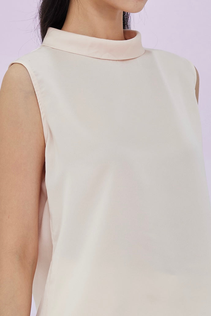 Gardenia Peach Tie Neck Sleeveless Top