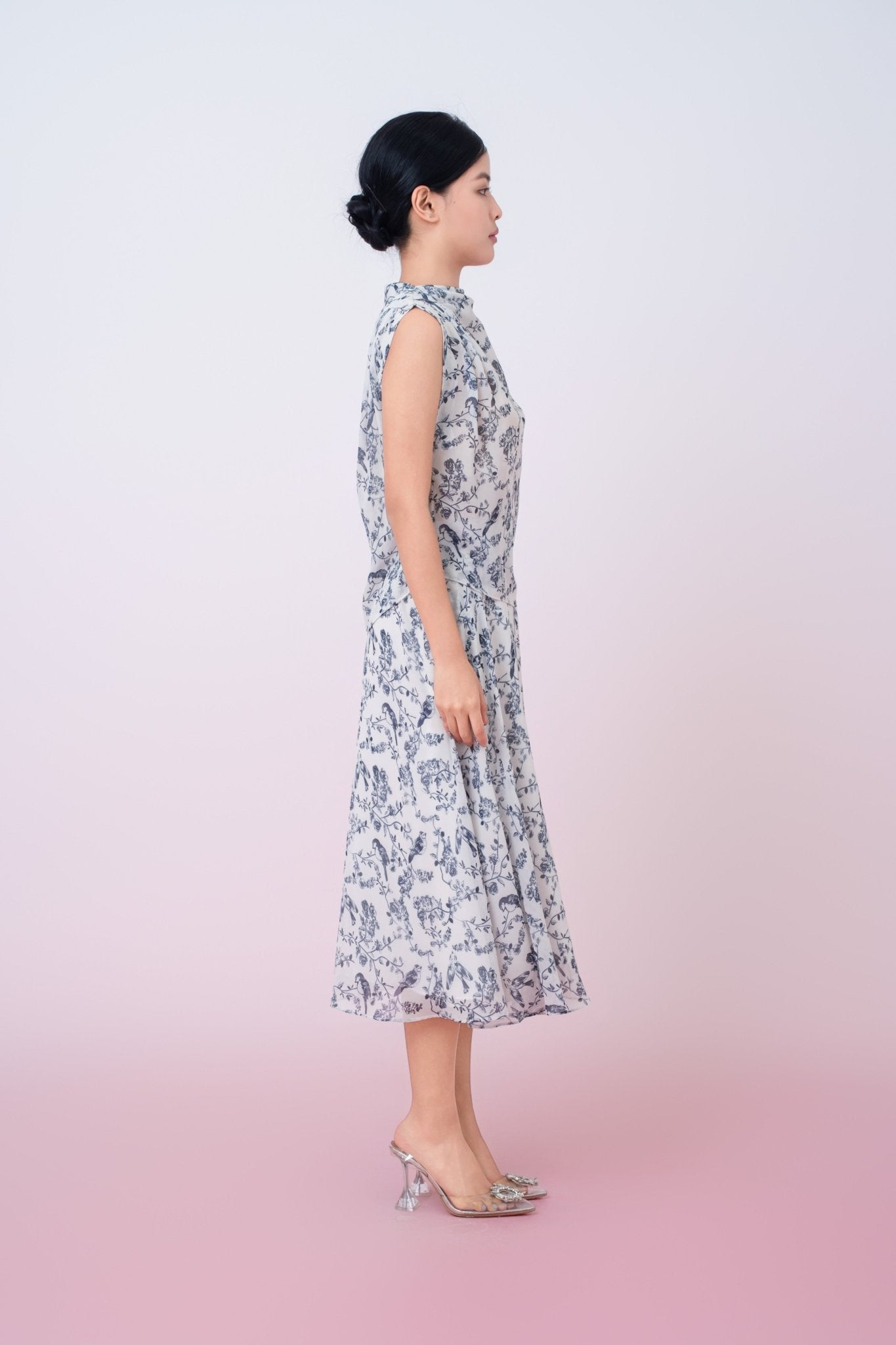 Jacalin Blue Birds Print In Dove White A - Line Skirt - Nimisski