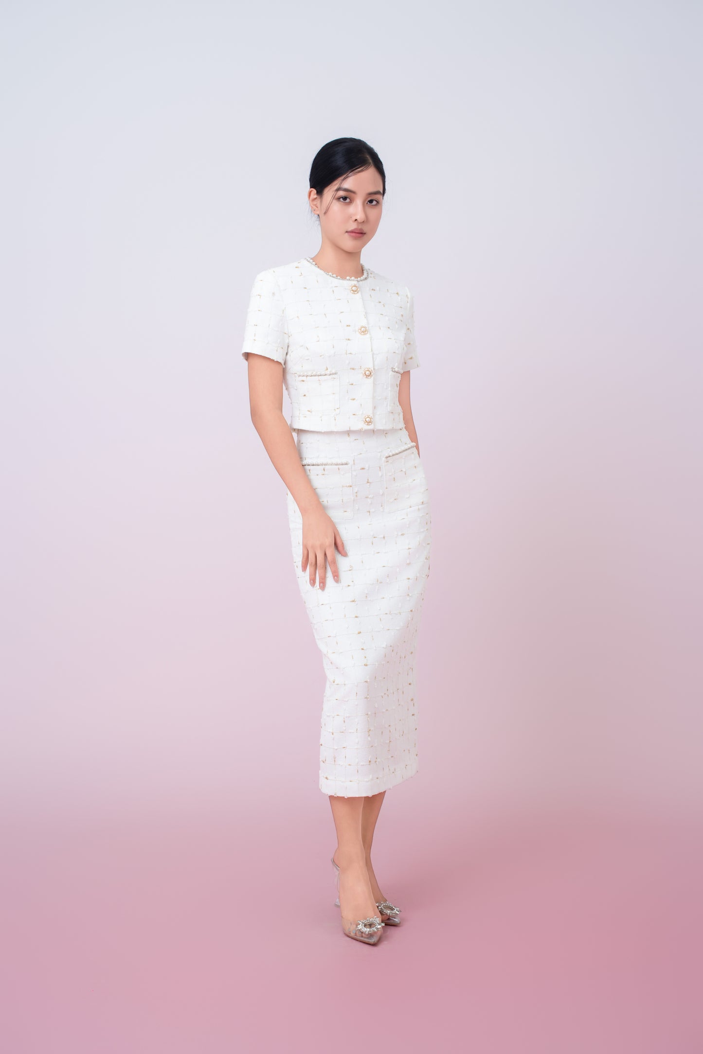 Jackqueline White Tweed With Gold Threads Pencil Skirt