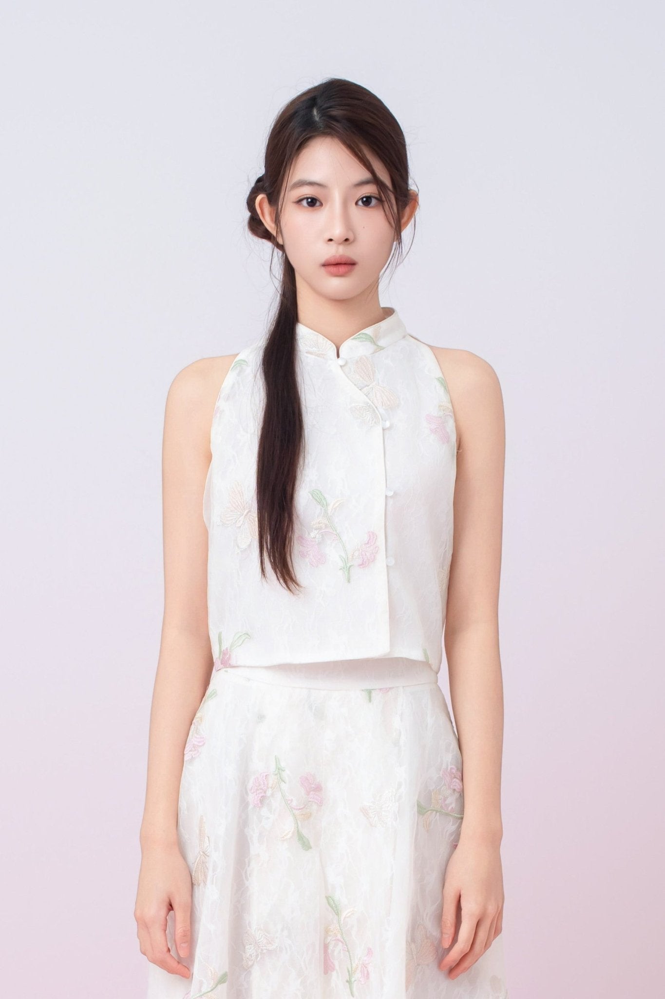 Galiena Ivory Floral Embroidery Cheongsam Top - Nimisski