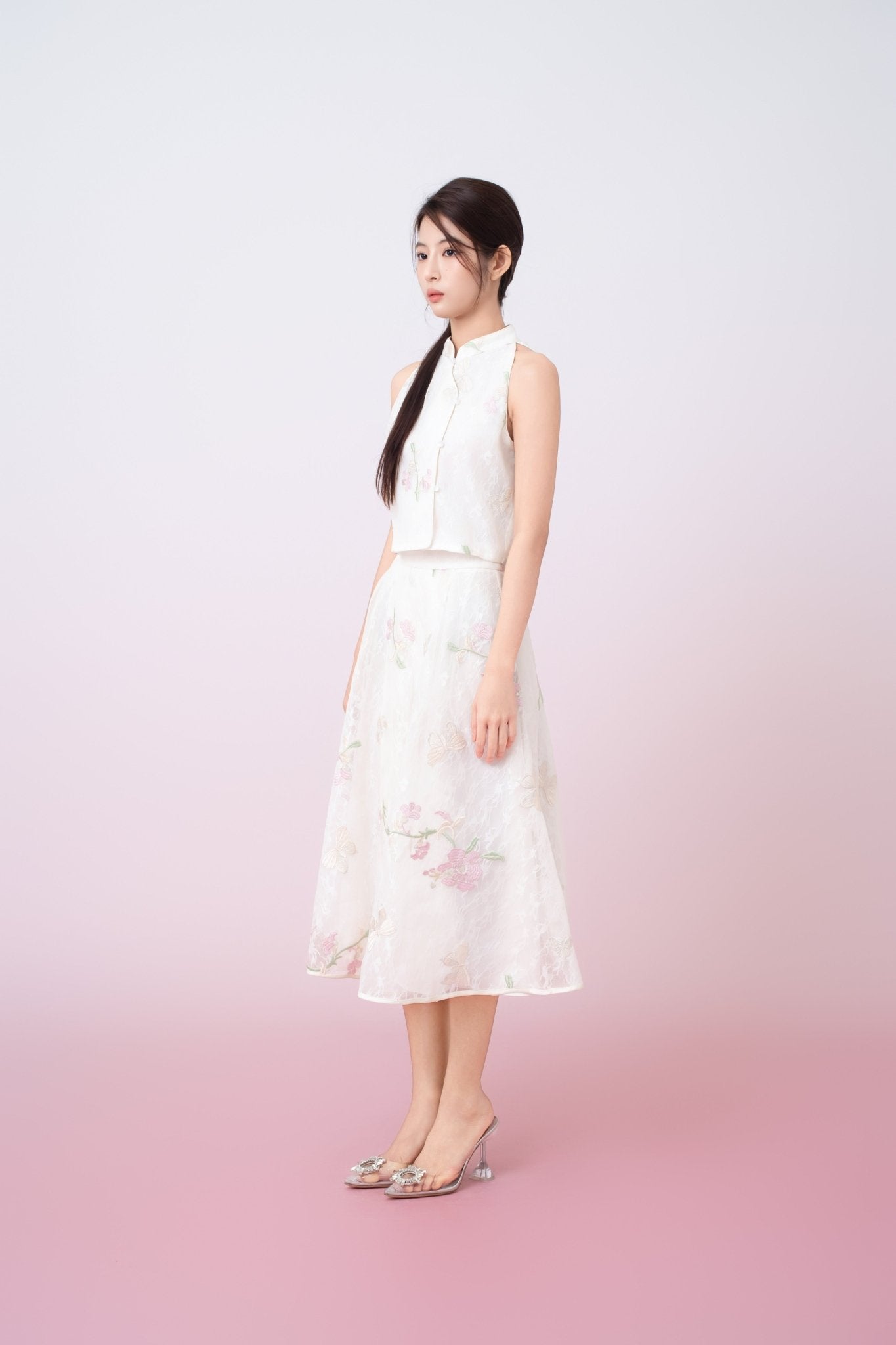 Galiena Ivory Floral Embroidery Cheongsam Top - Nimisski