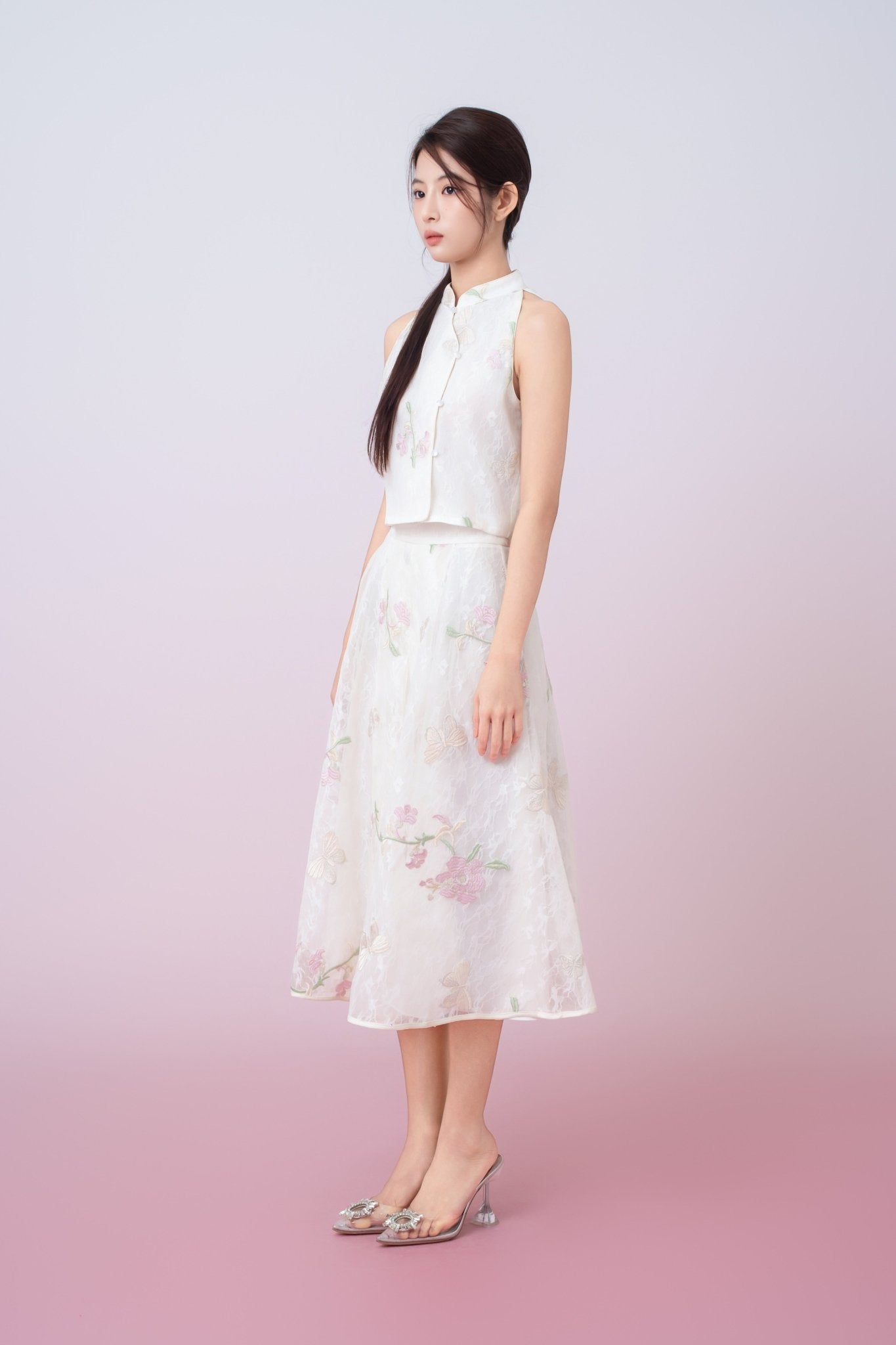 Galiena Ivory Floral Embroidery Cheongsam Top - Nimisski