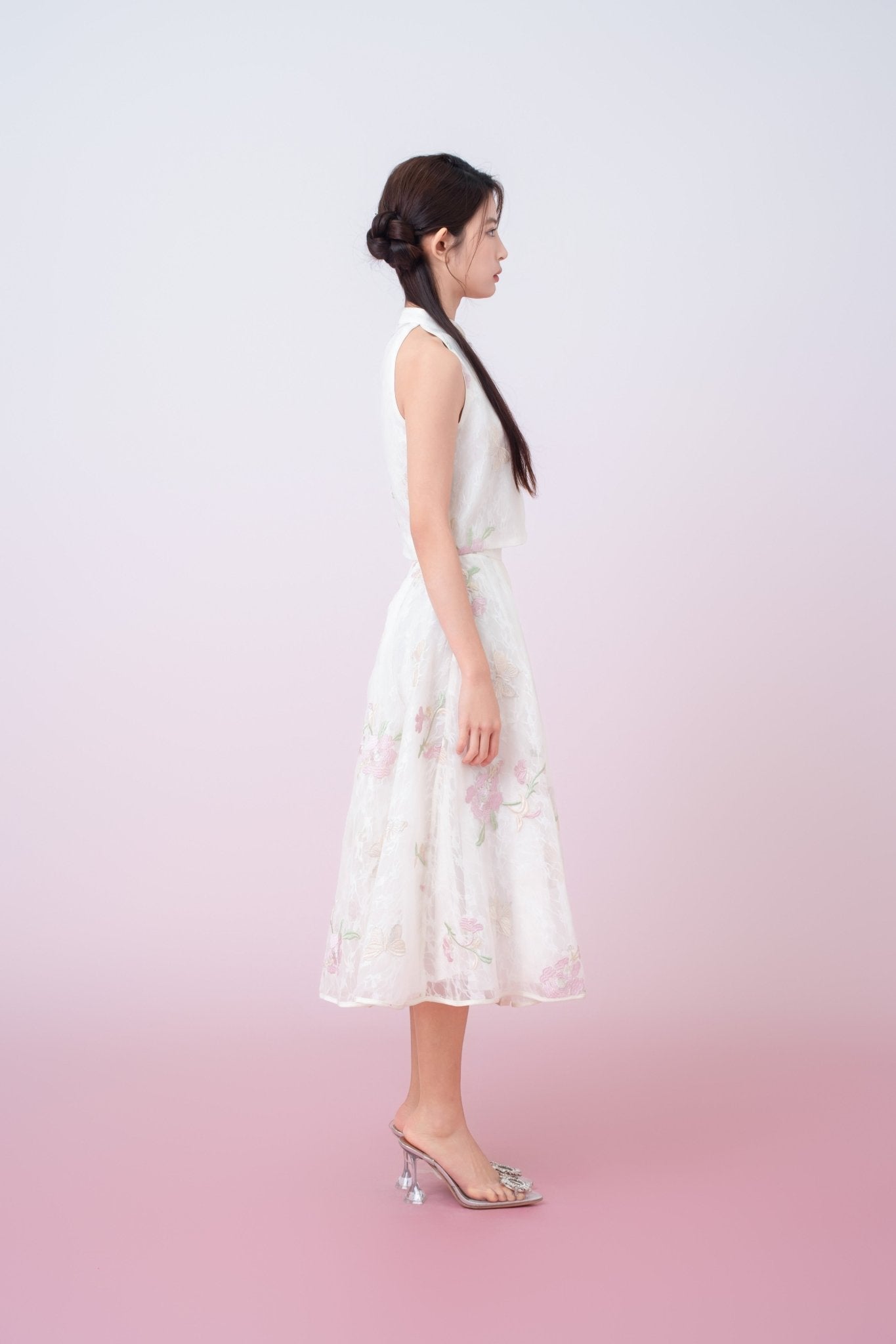 Galiena Ivory Floral Embroidery Cheongsam Top - Nimisski