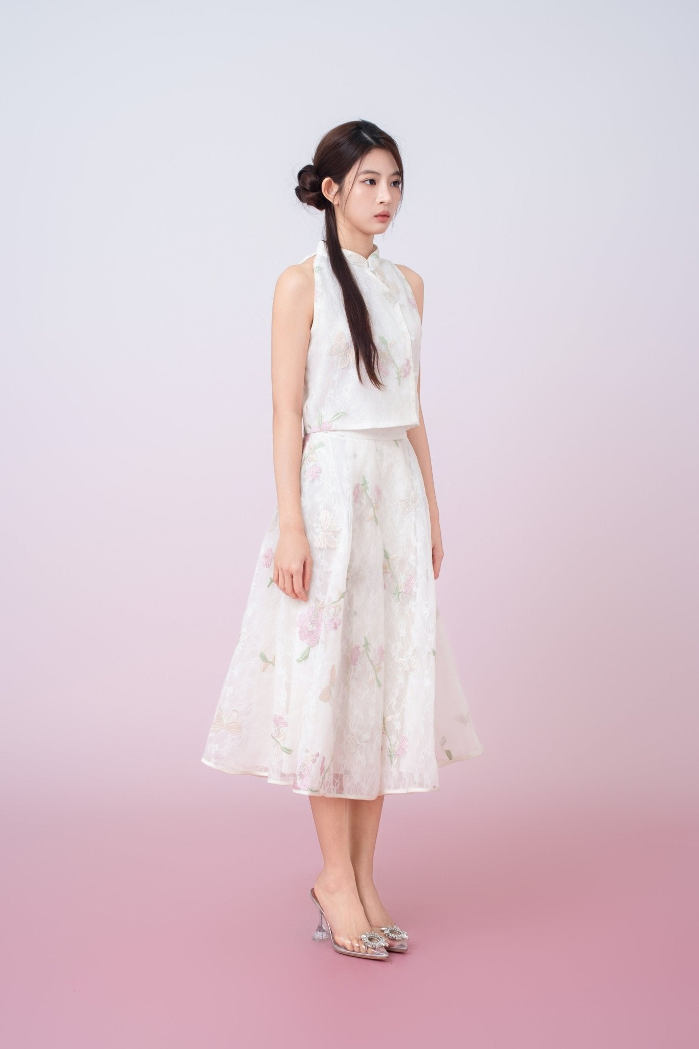 Galiena Ivory Floral Embroidery Cheongsam Top - Nimisski
