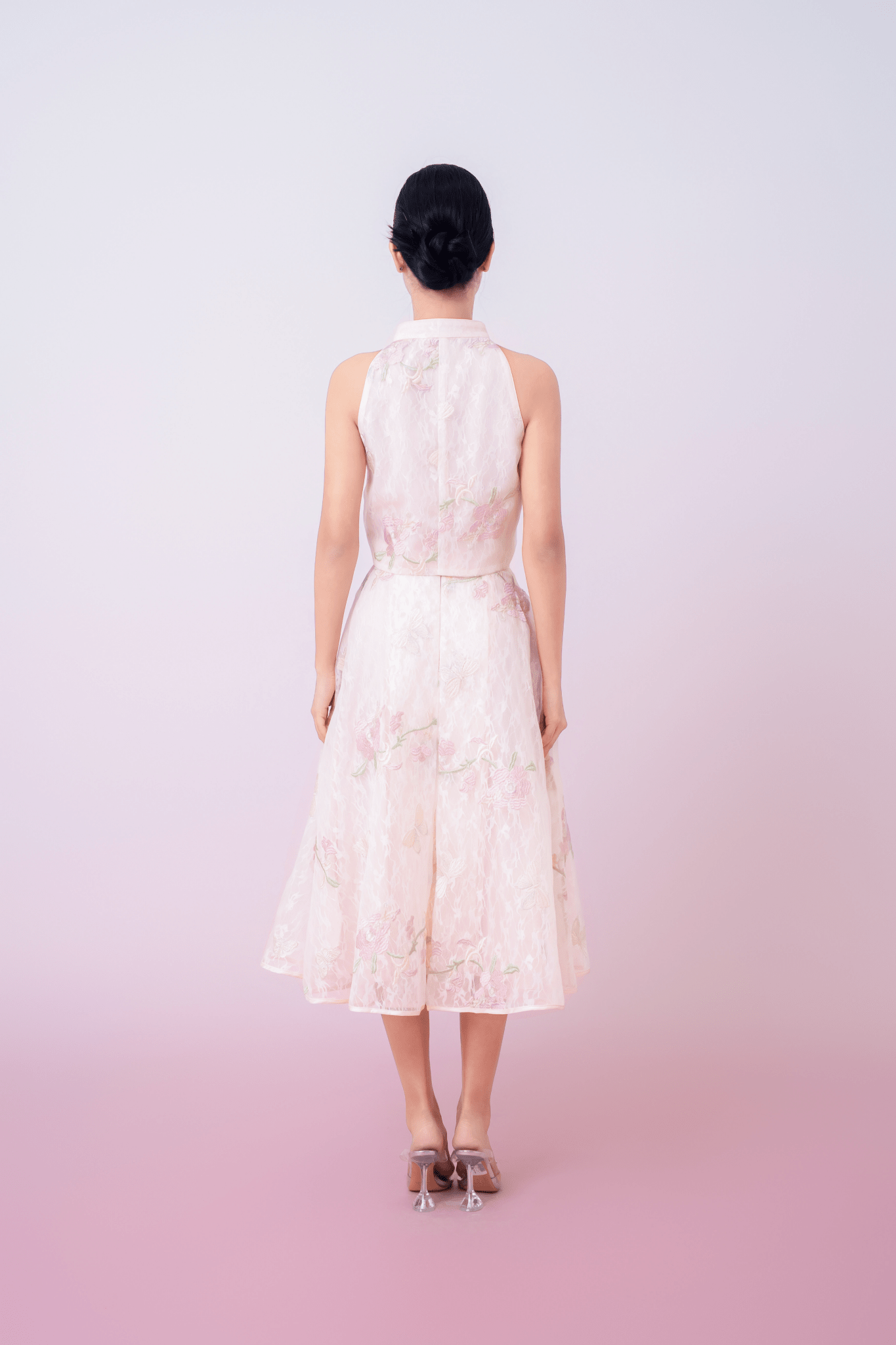 Galiena Light Pink Floral Embroidery Cheongsam Top - Nimisski