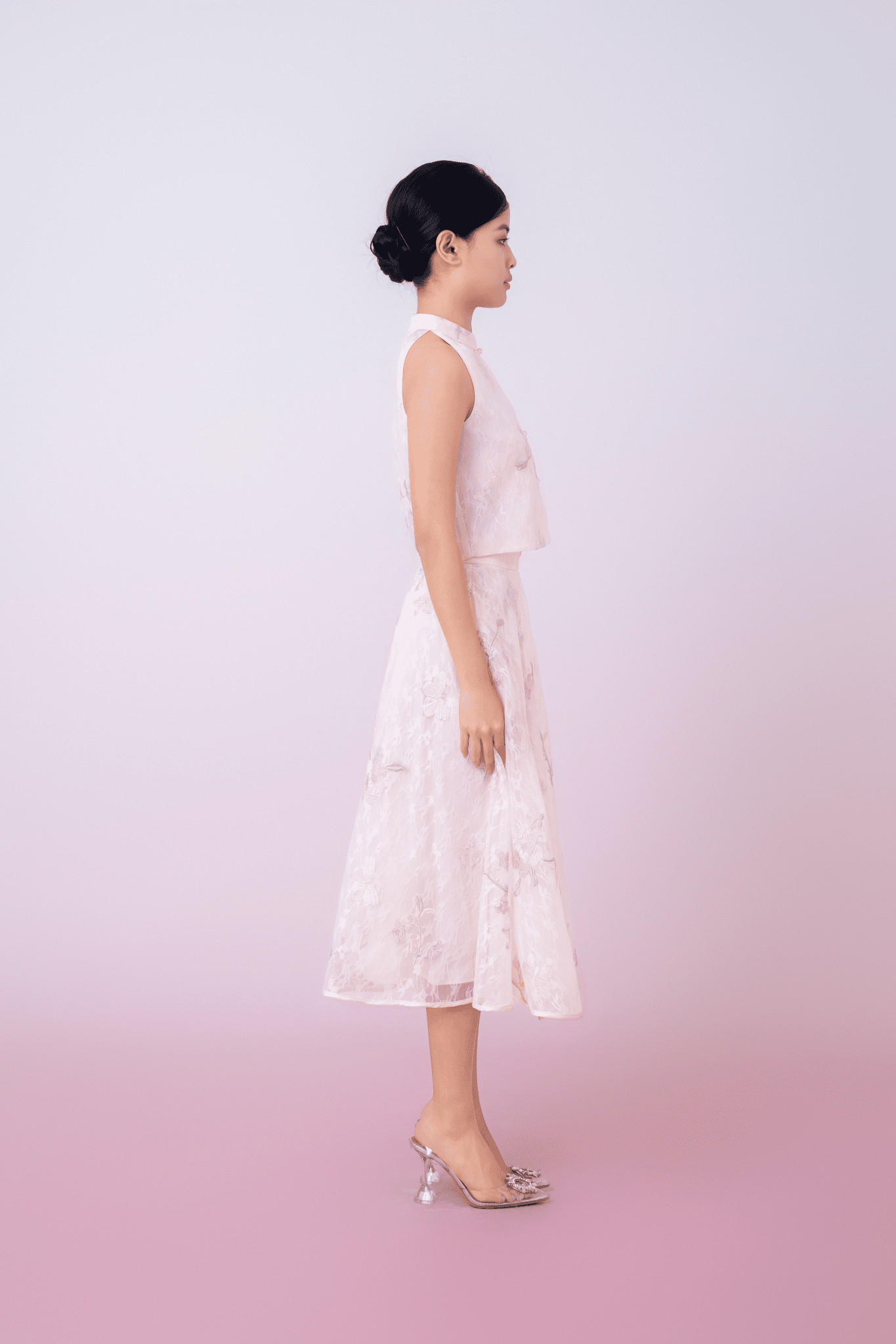 Galiena Light Pink Floral Embroidery Cheongsam Top - Nimisski