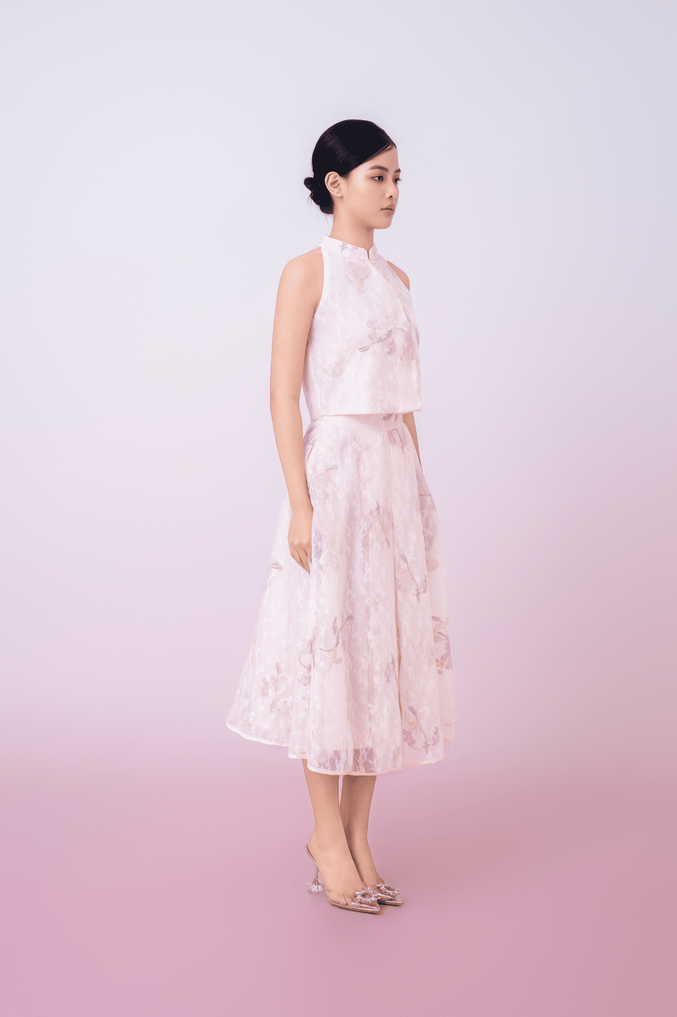 Galiena Light Pink Floral Embroidery Cheongsam Top - Nimisski