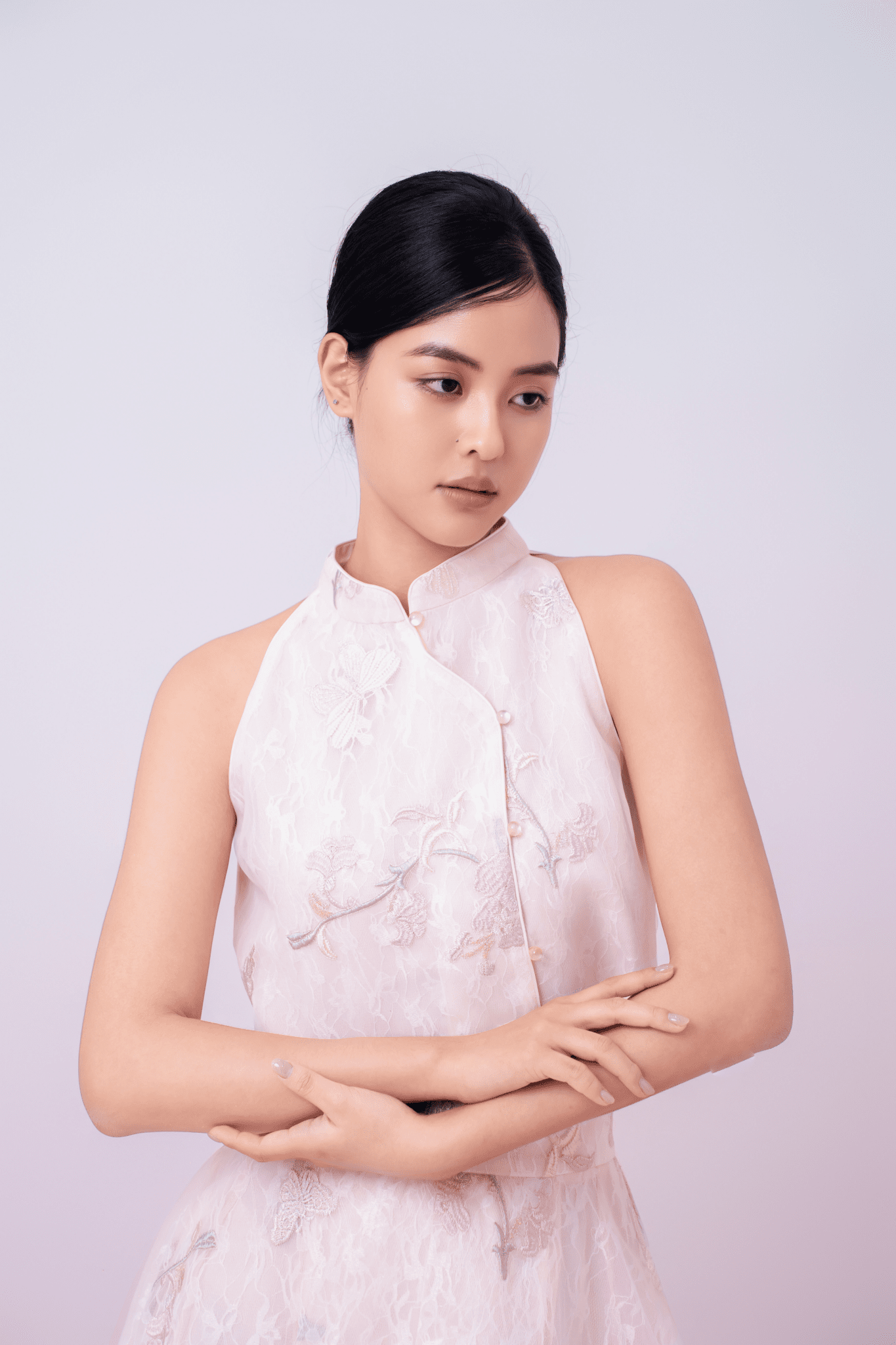 Galiena Light Pink Floral Embroidery Cheongsam Top - Nimisski