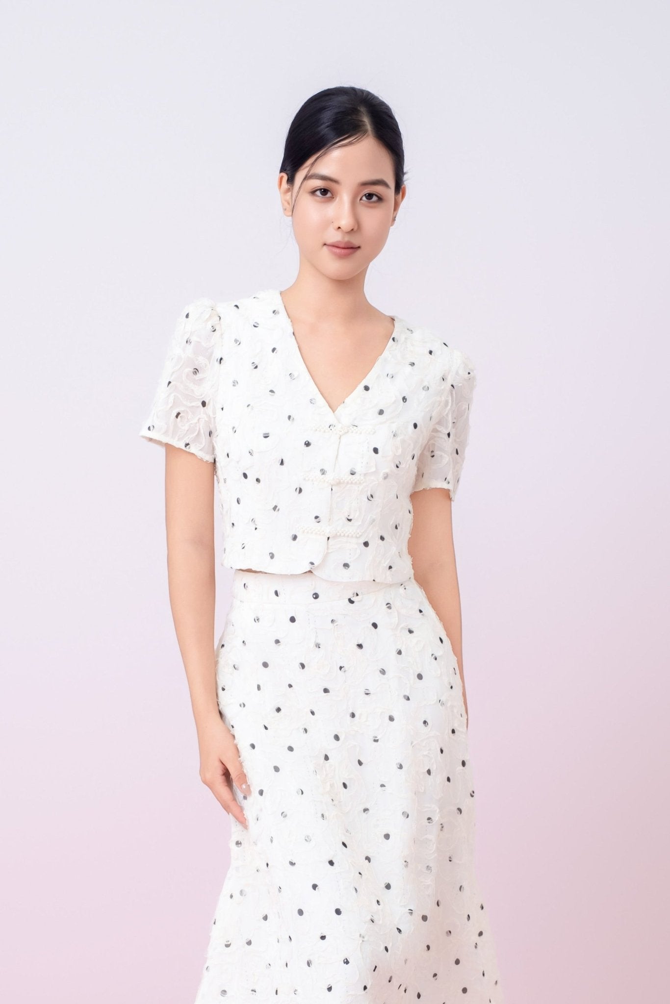 Joellyn White Embroidered V - Neck Short - Sleeve Top - Nimisski