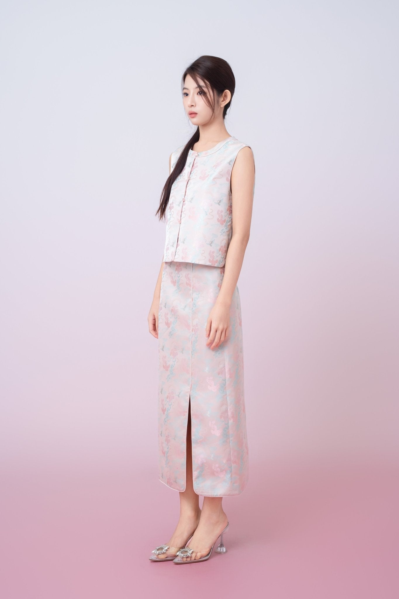 Joelin Floral Print In Blush Pink Jacquard Pencil Skirt - Nimisski