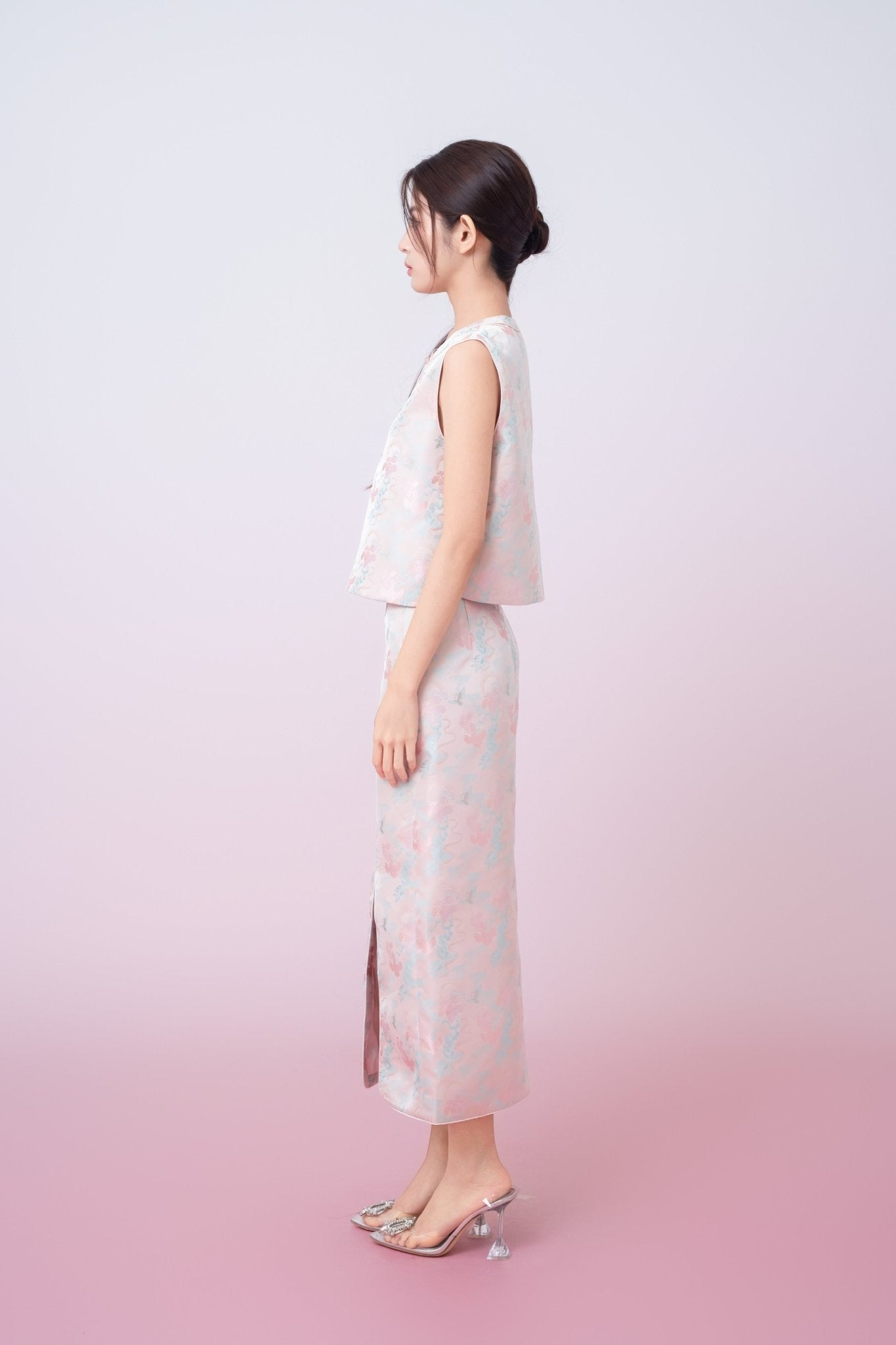 Joelin Floral Print In Blush Pink Jacquard Pencil Skirt - Nimisski