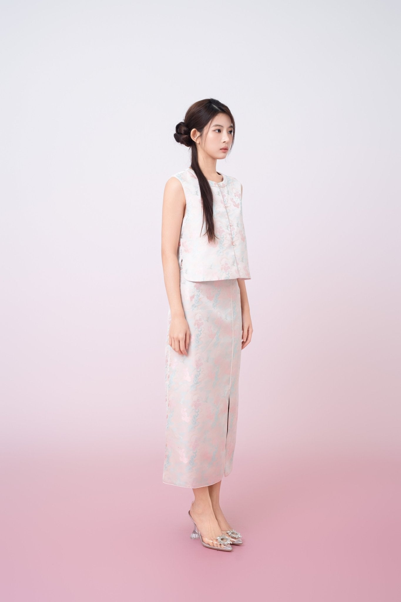Joelin Floral Print In Blush Pink Jacquard Pencil Skirt - Nimisski