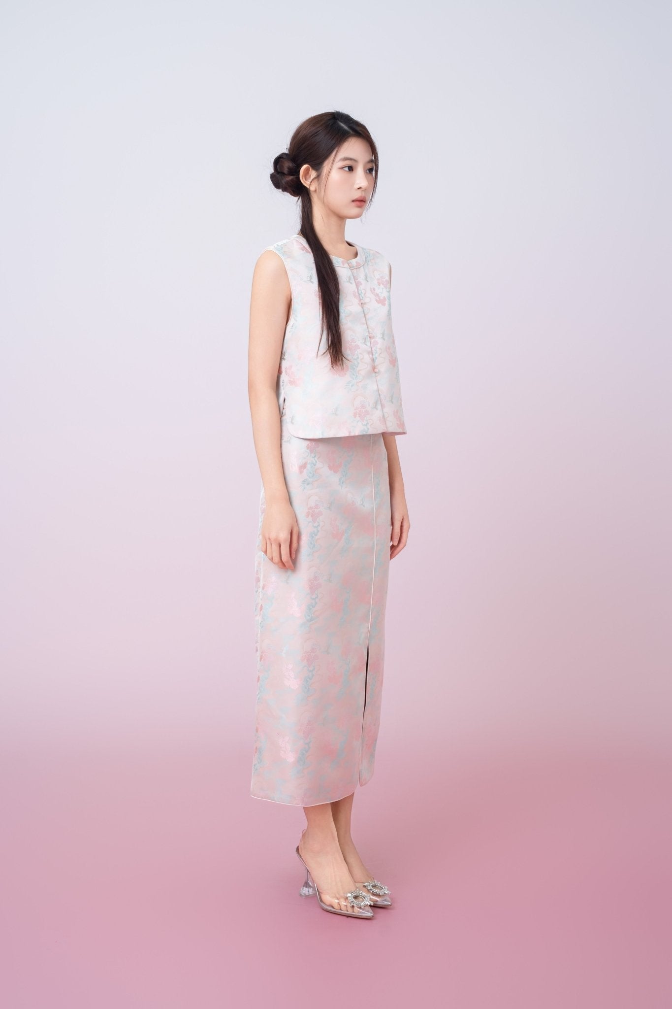 Joelin Floral Print In Blush Pink Jacquard Pencil Skirt - Nimisski