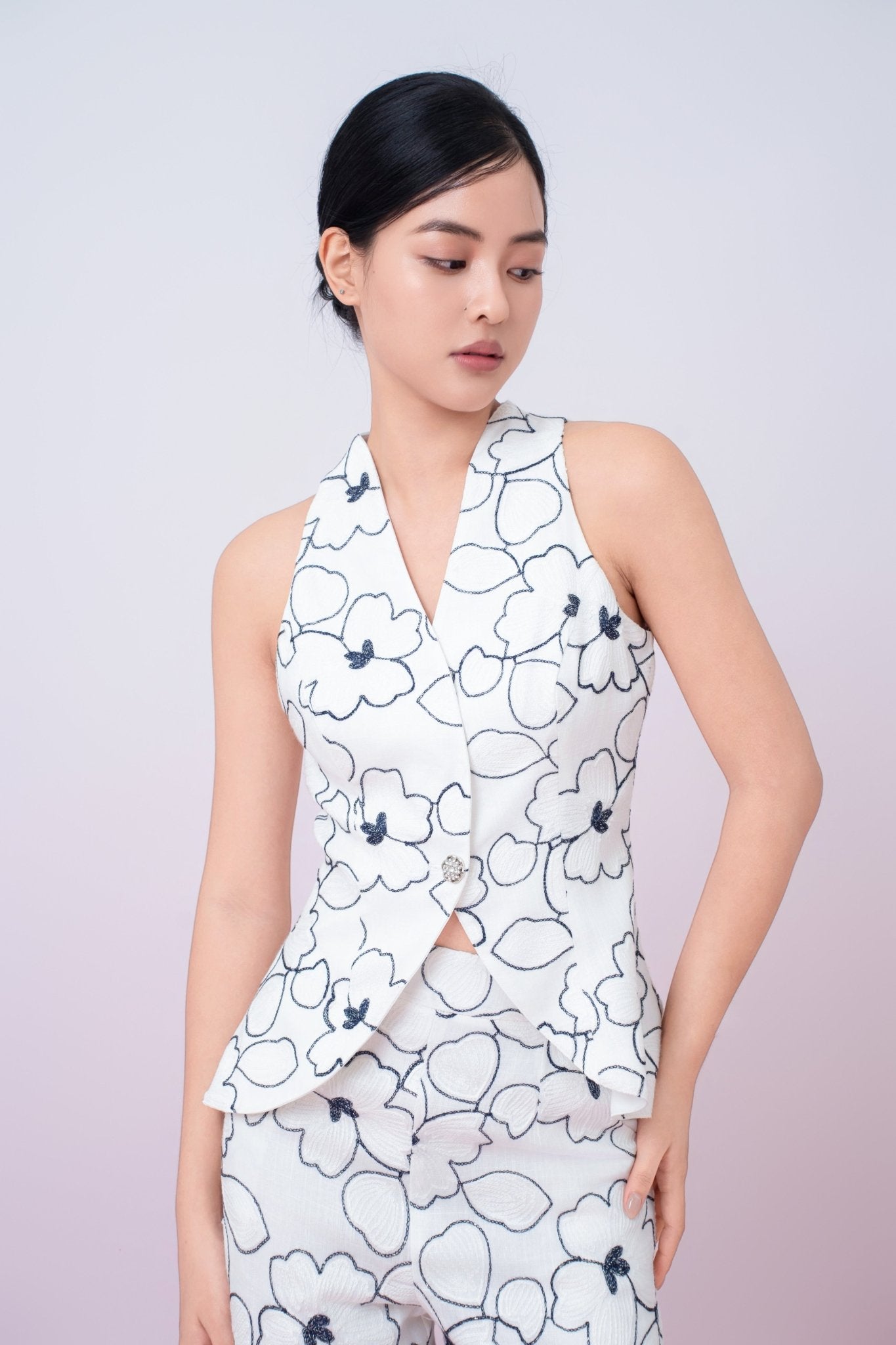 Joley Floral Embroidery In White Vest Top - Nimisski