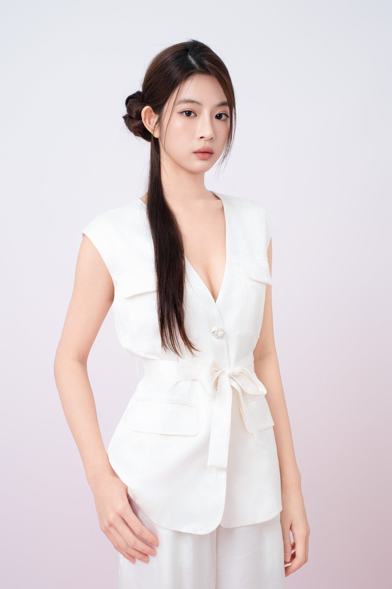 Kamryn Ivory Jacquard Sleeveless Vest Top - Nimisski